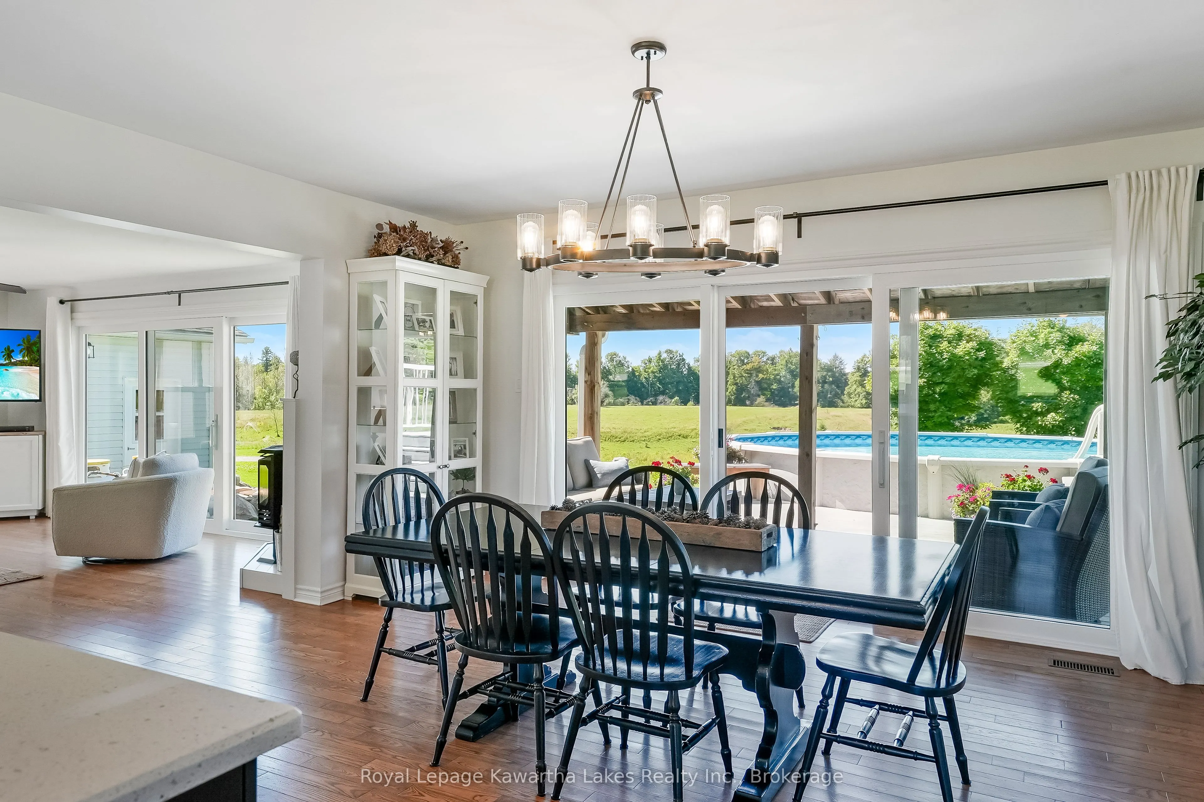 2433 County Rd 121 Road