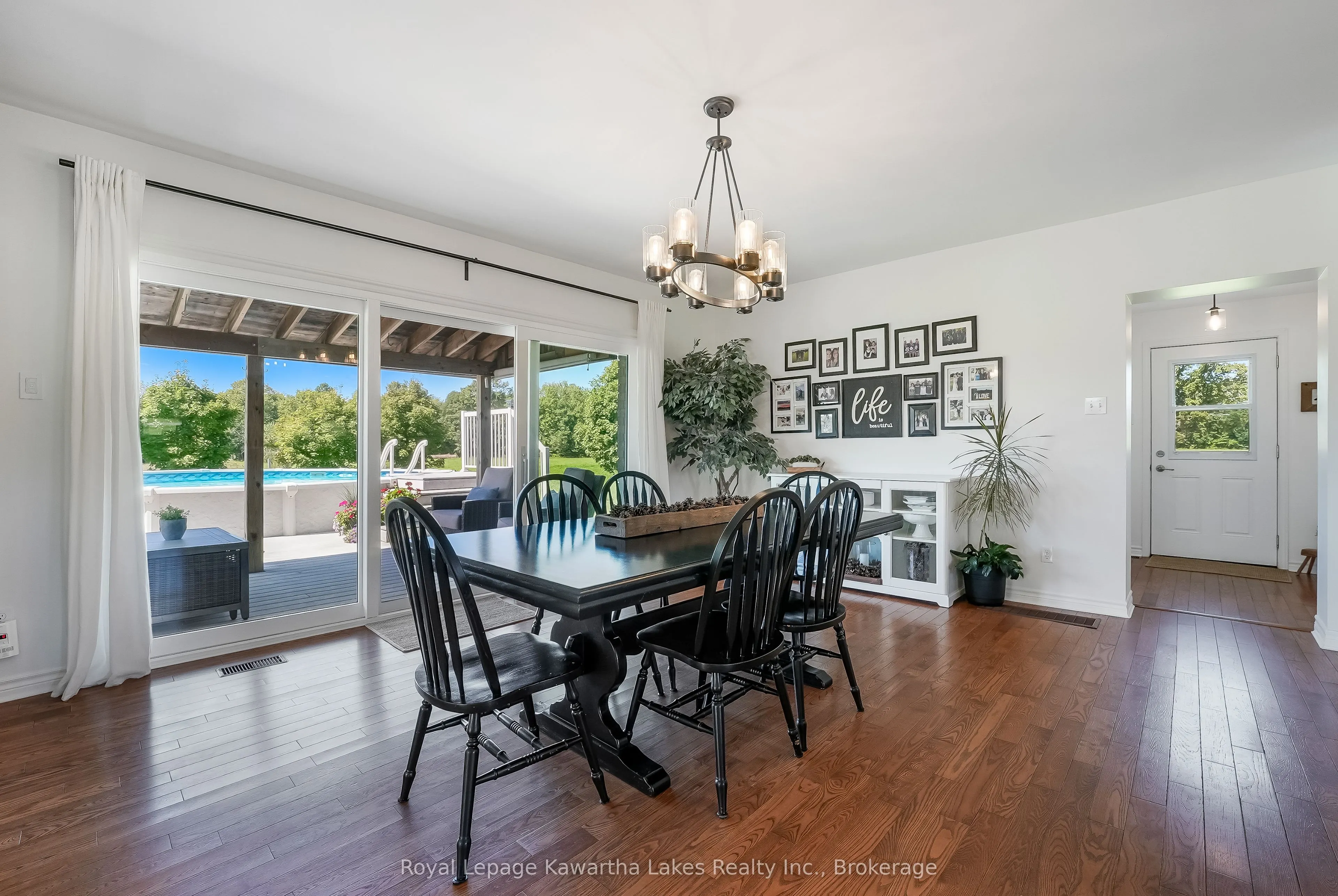 2433 County Rd 121 Road