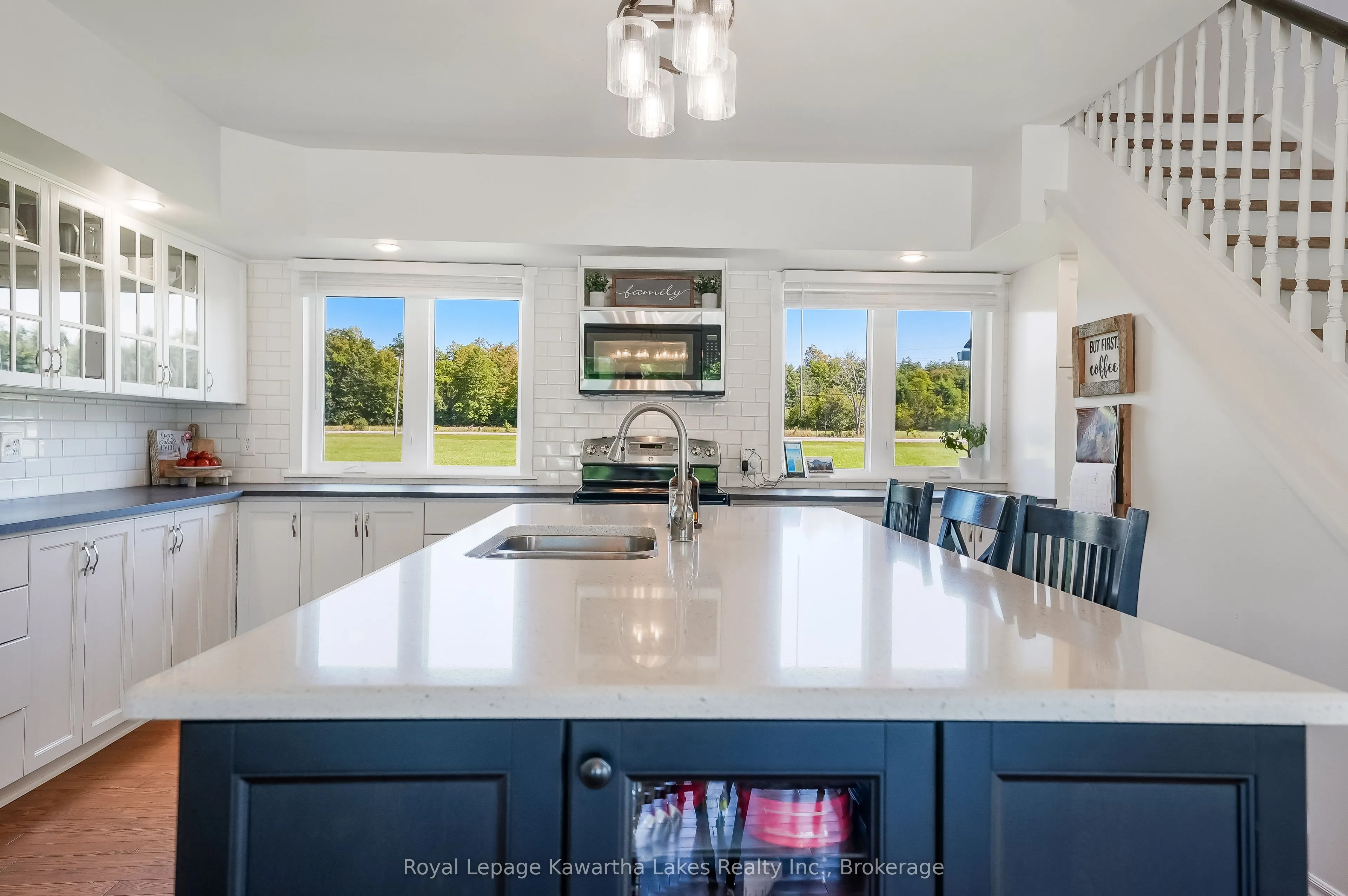 2433 County Rd 121 Road