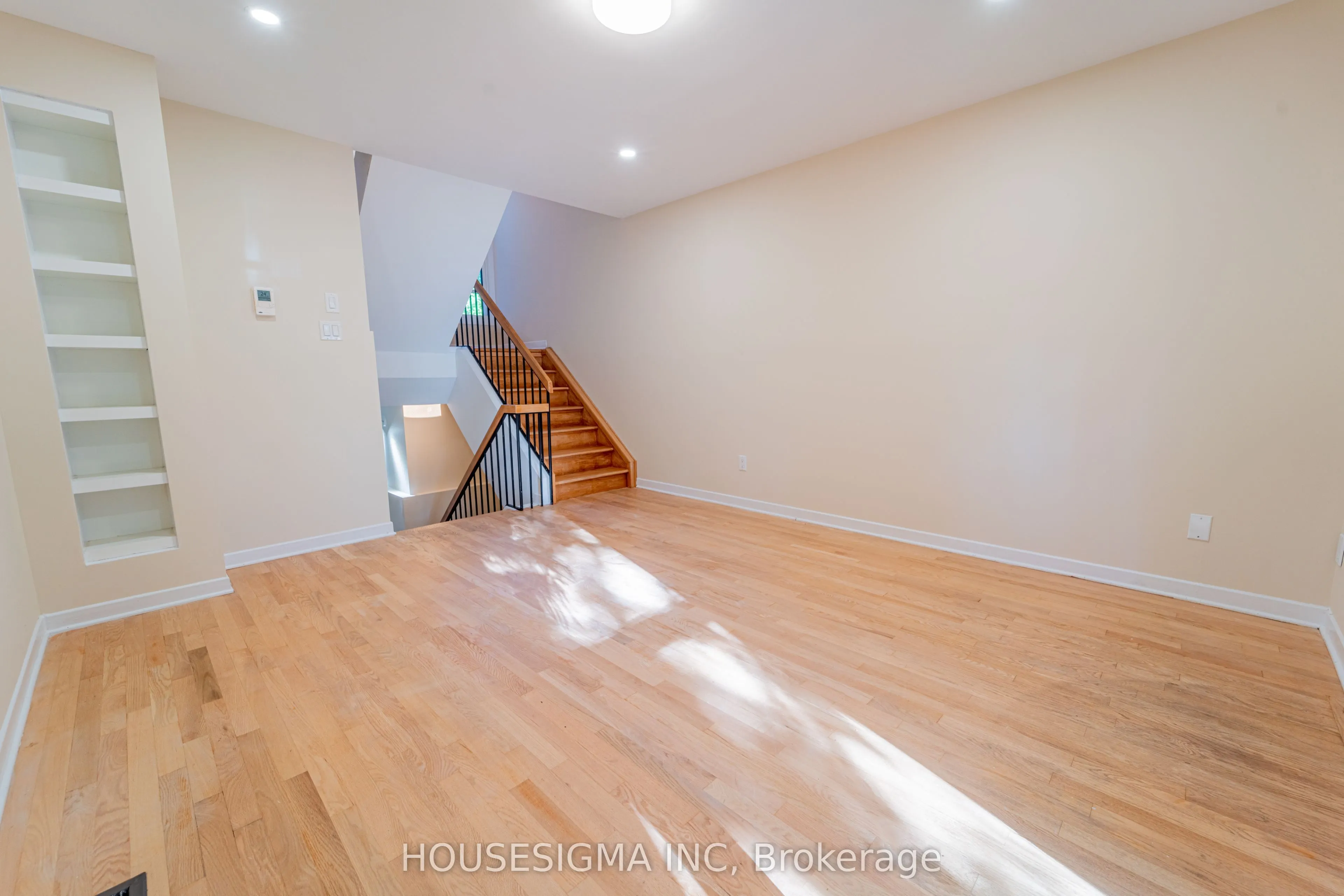 43 Sweetland Avenue