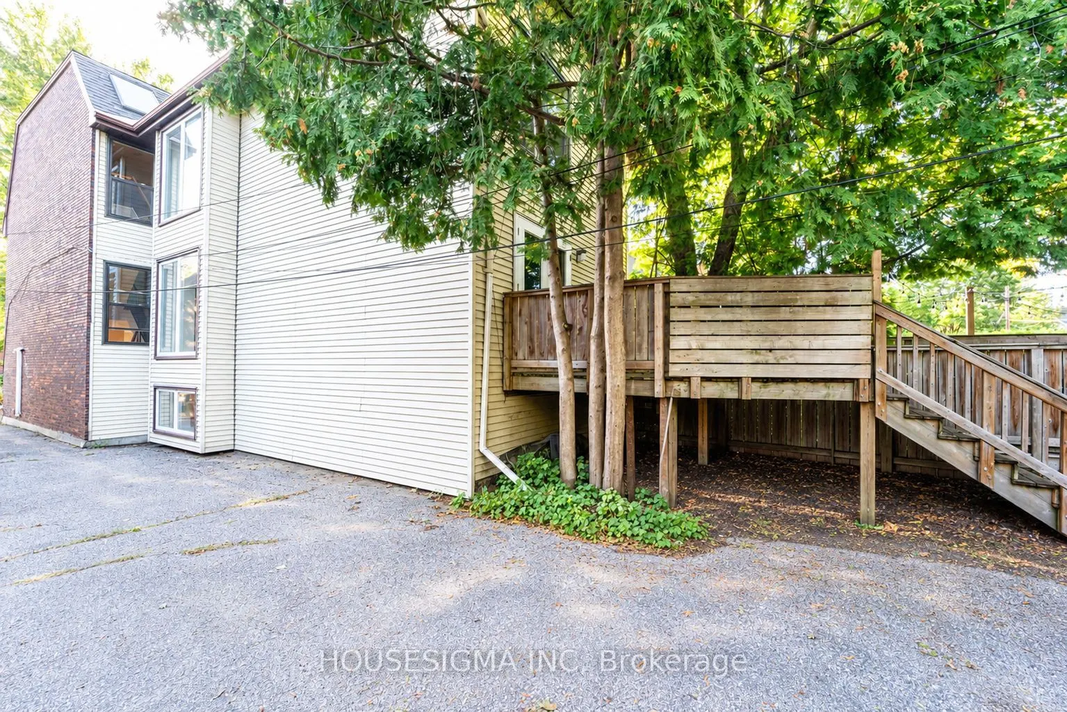 43 Sweetland Avenue