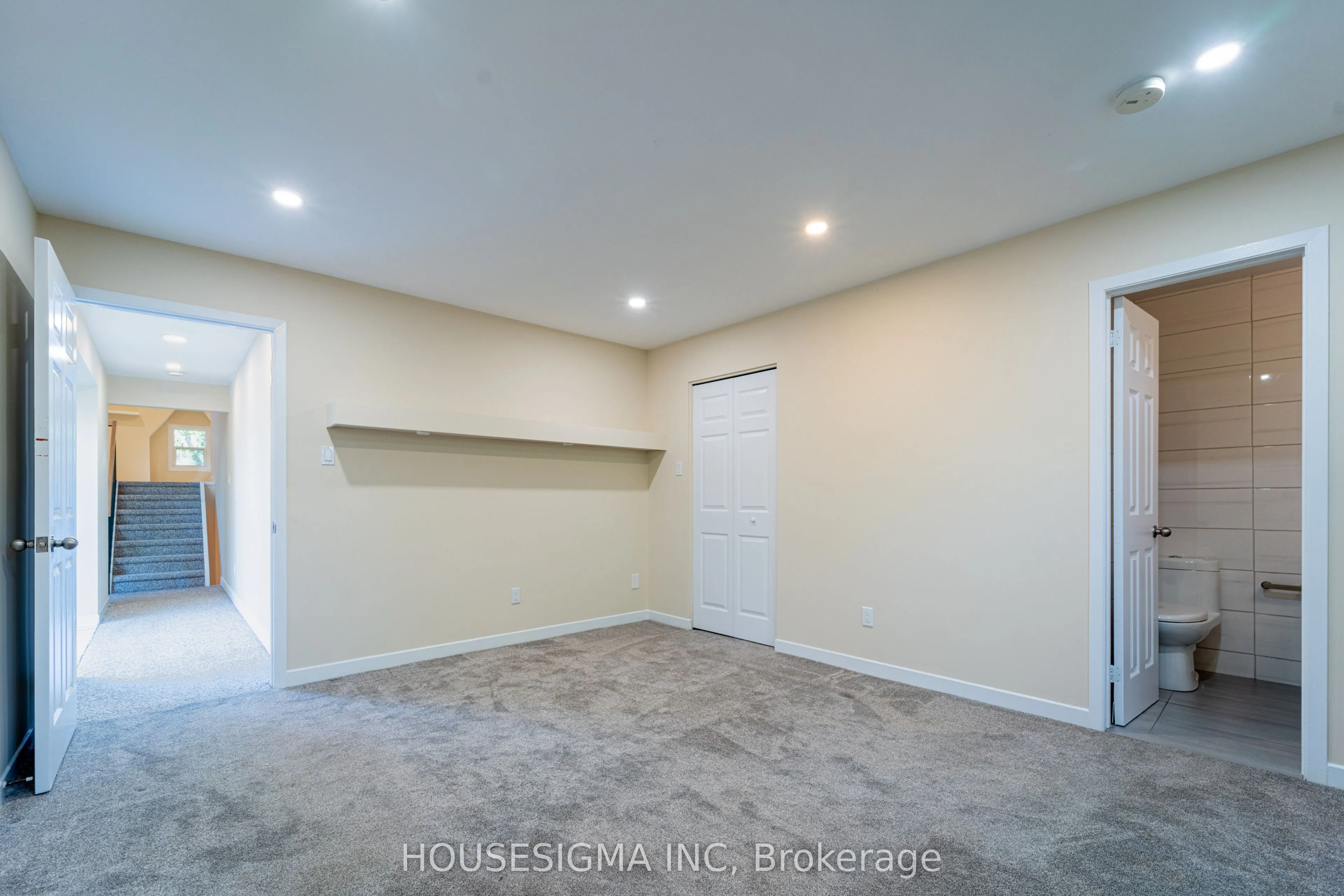 43 Sweetland Avenue