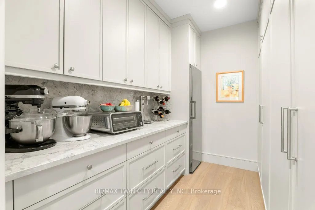 26 Golfview Place