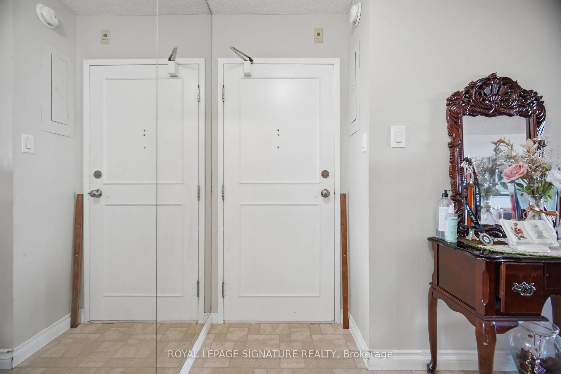 375 King Street N #802