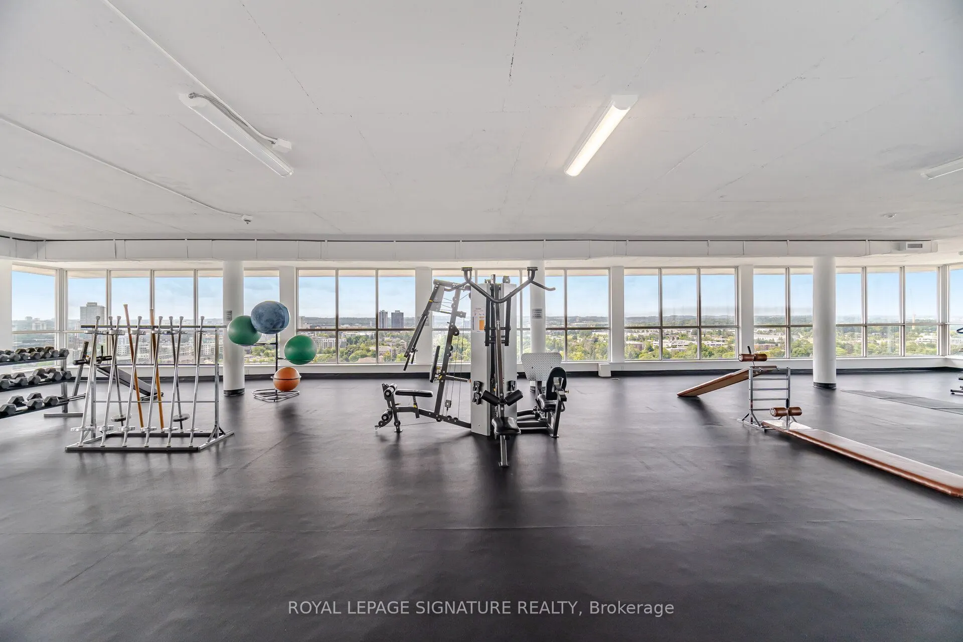 375 King Street N #802
