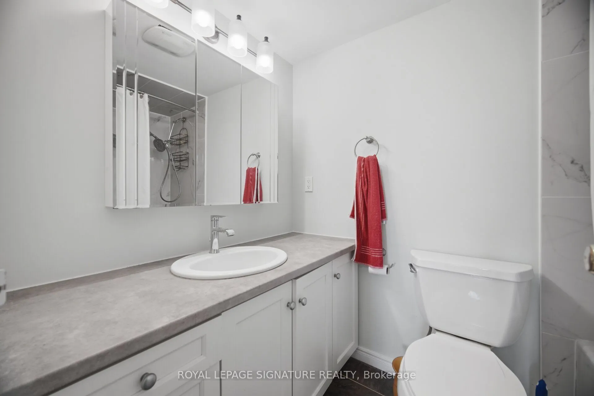 375 King Street N #802