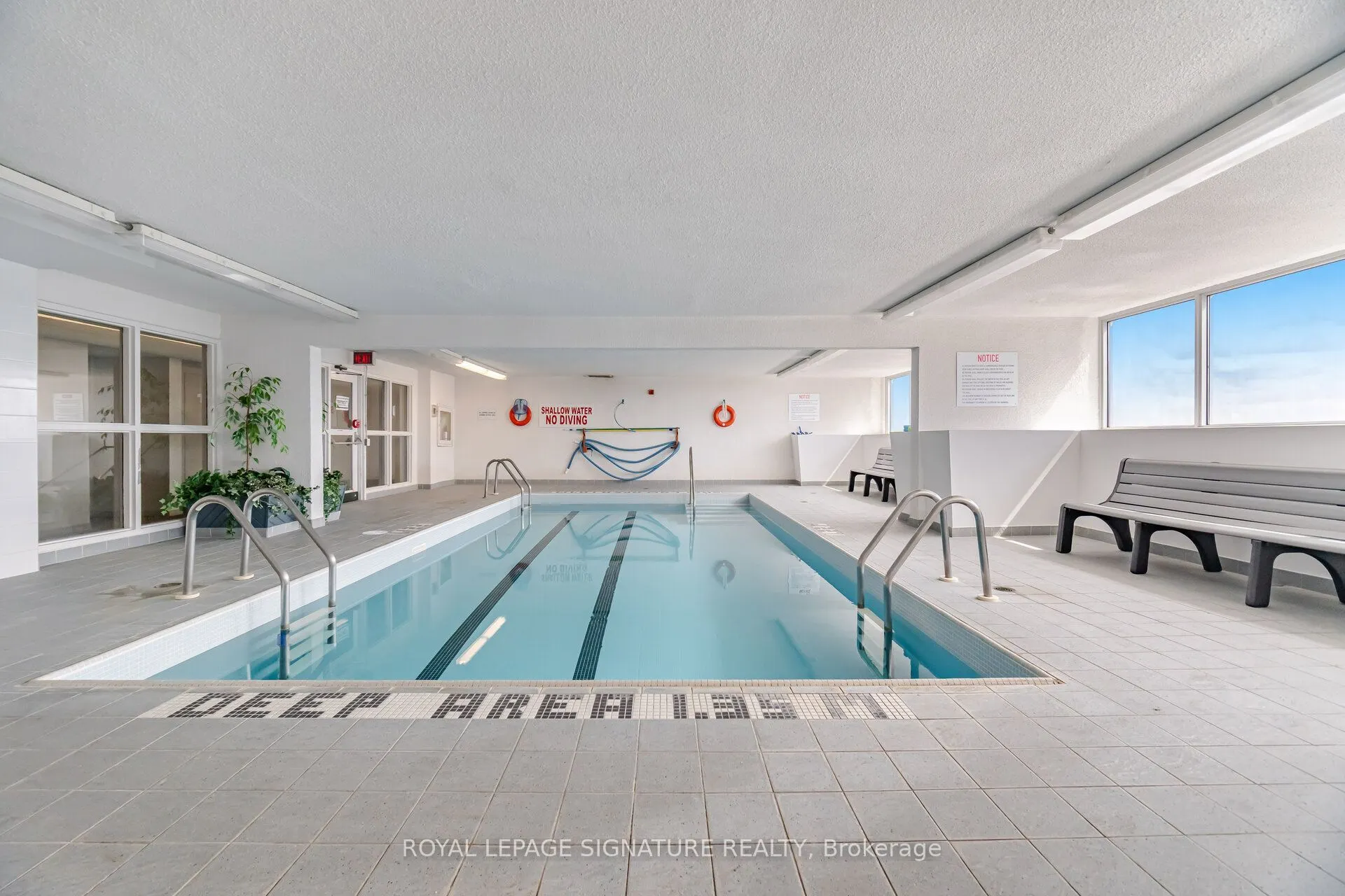 375 King Street N #802