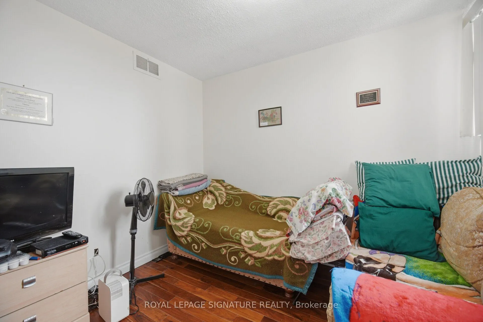 375 King Street N #802
