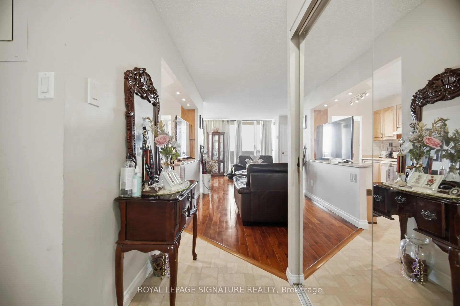 375 King Street N #802