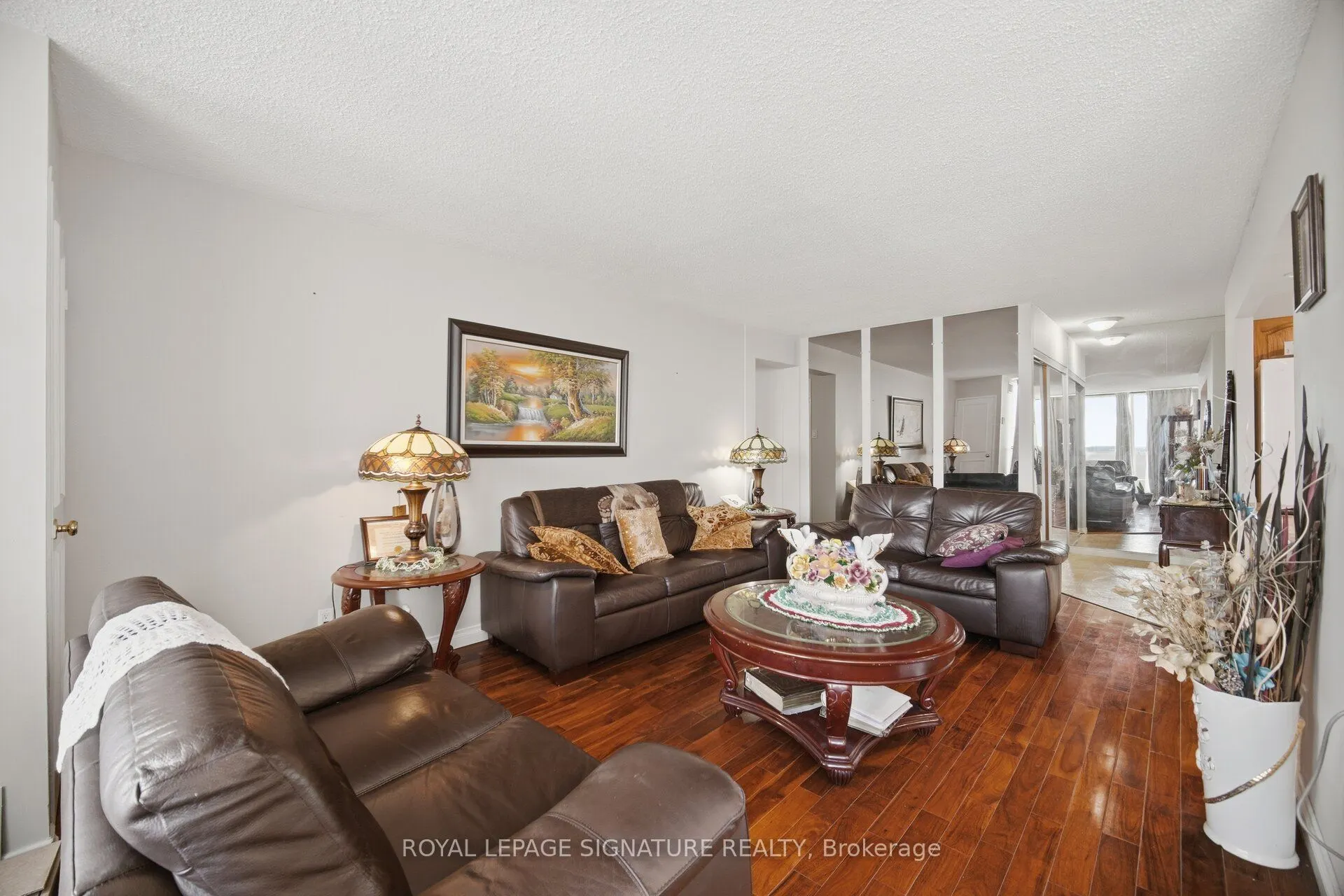 375 King Street N #802