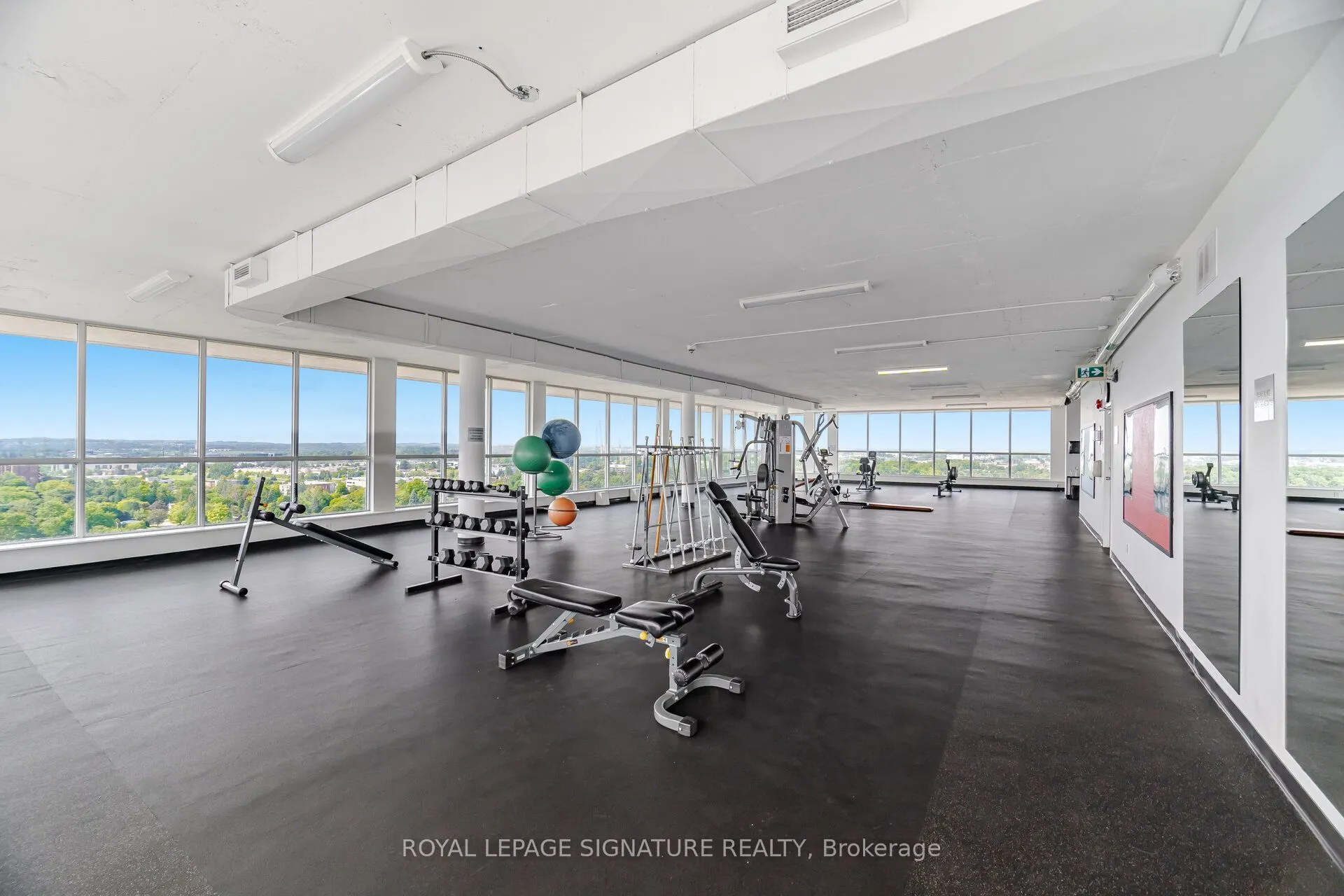 375 King Street N #802