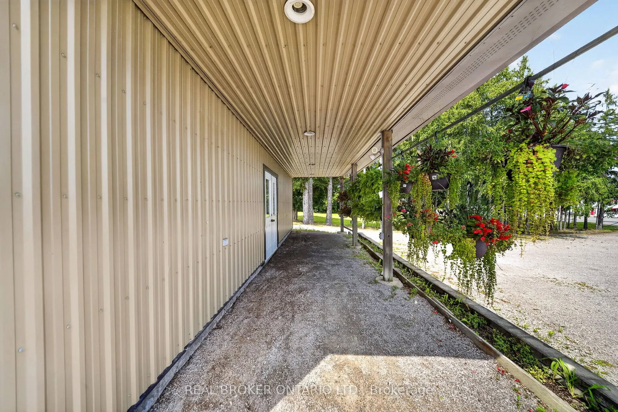 230 Hwy 20 E