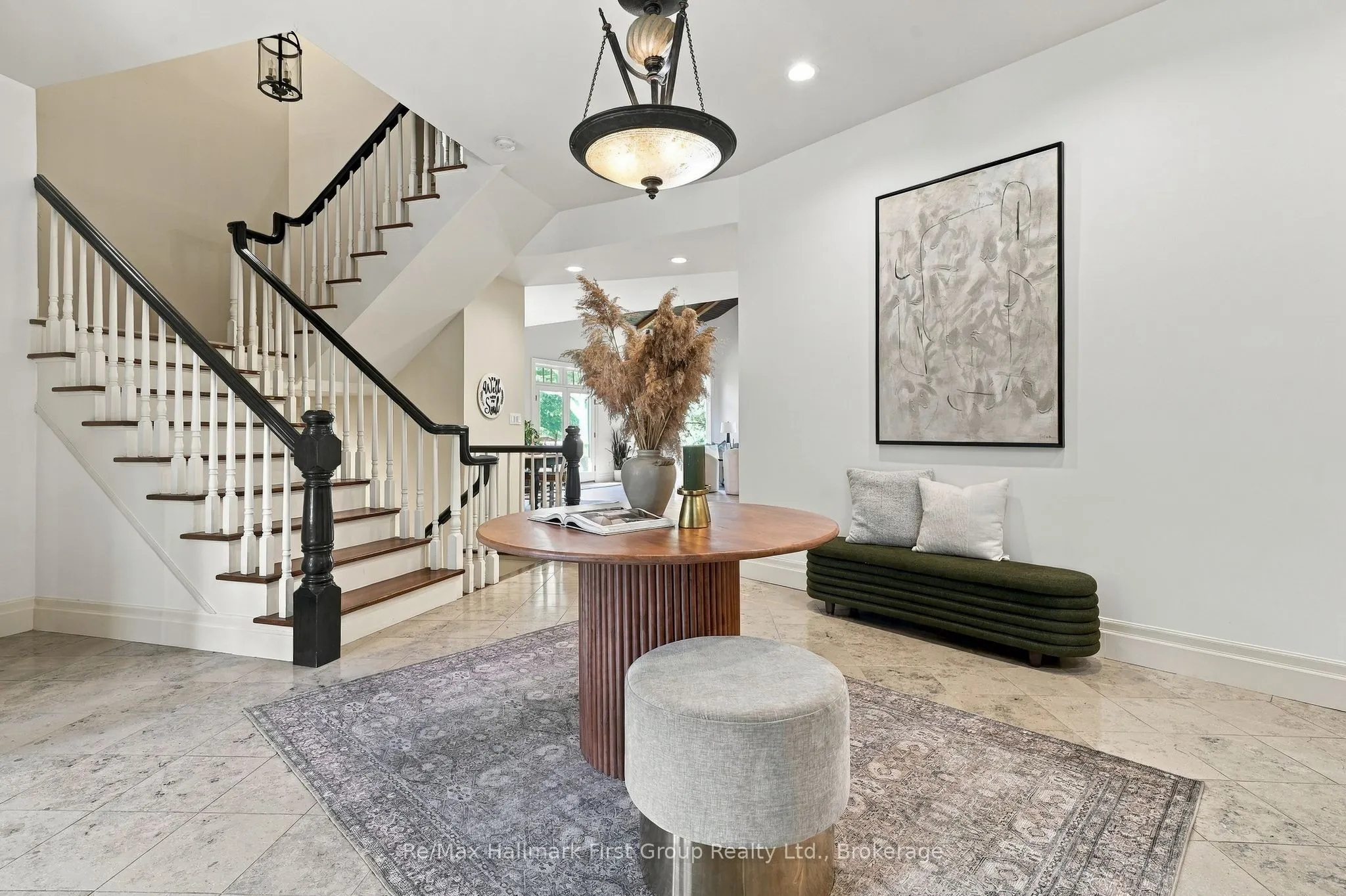 3121 Theatre Road N