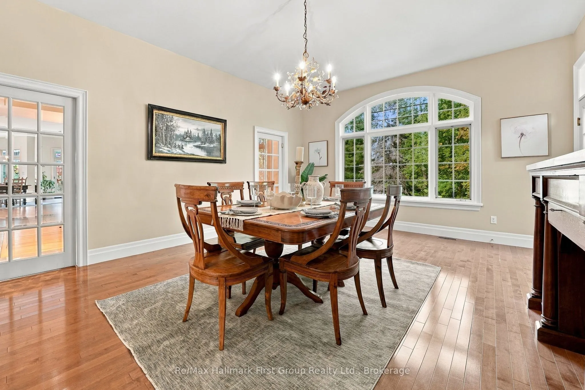3121 Theatre Road N