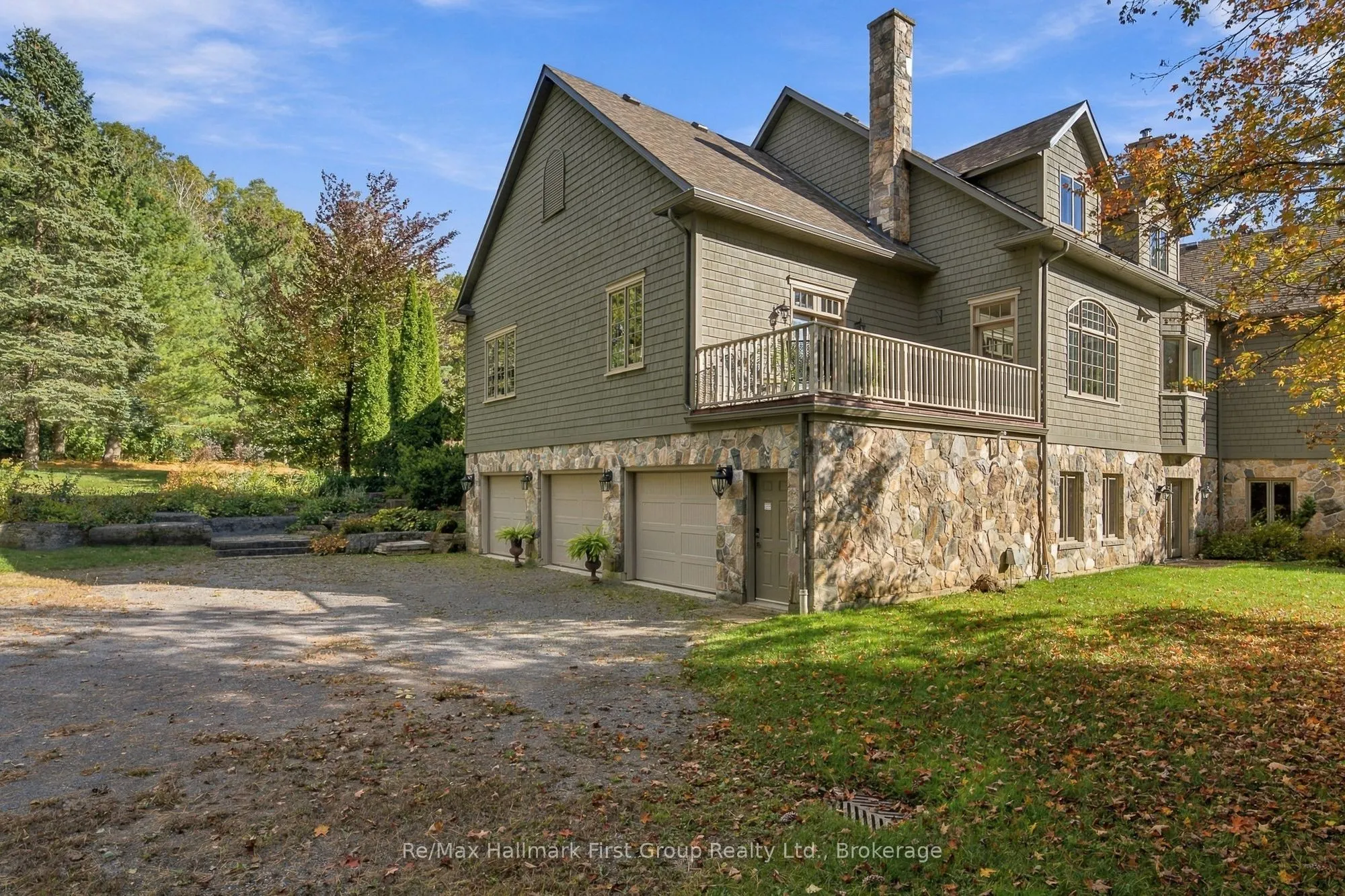 3121 Theatre Road N