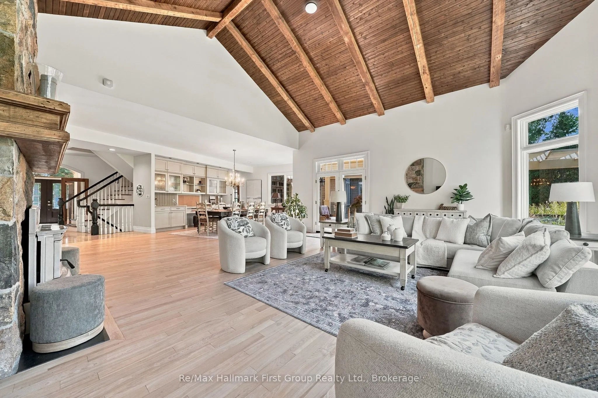 3121 Theatre Road N