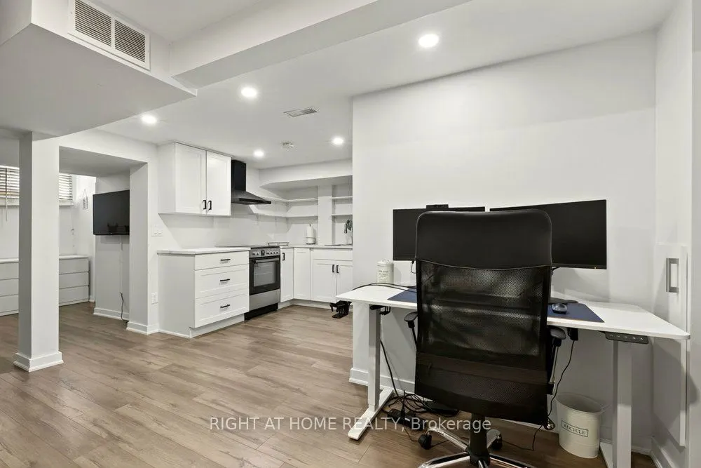 168 Berkindale Drive