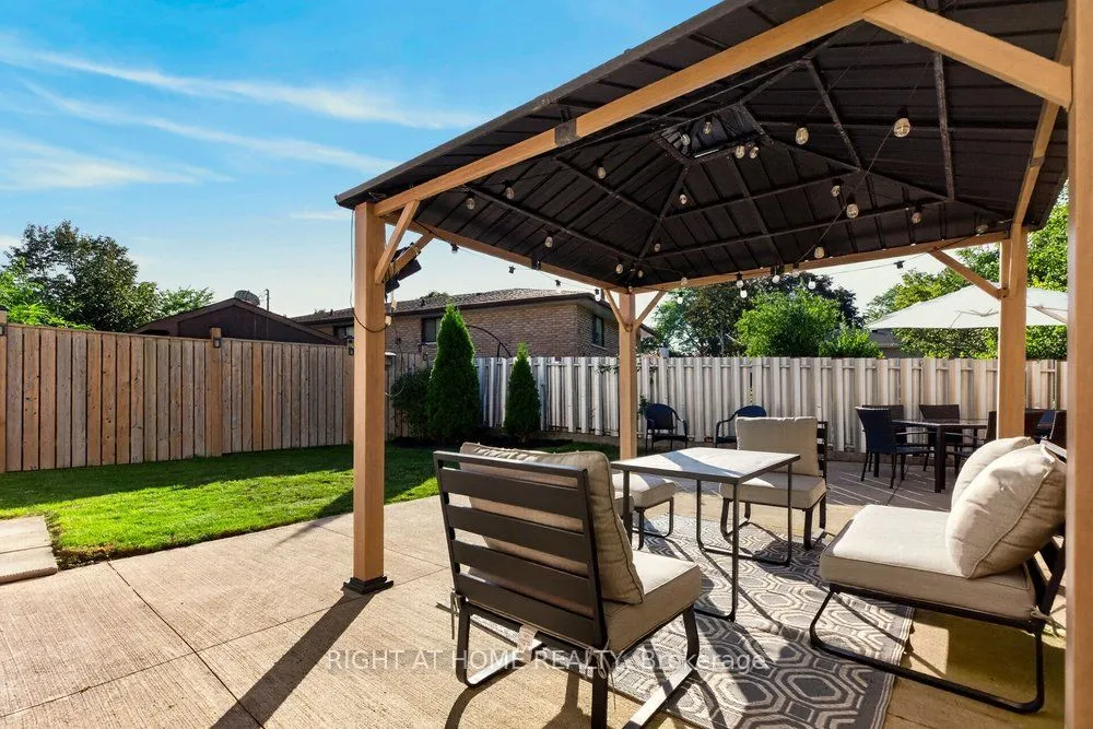 168 Berkindale Drive