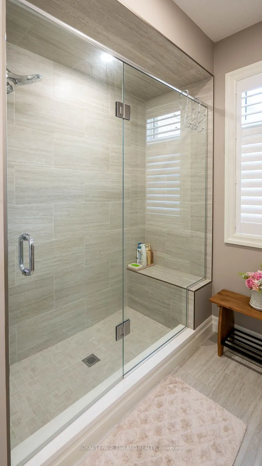 37 Ashby Crescent