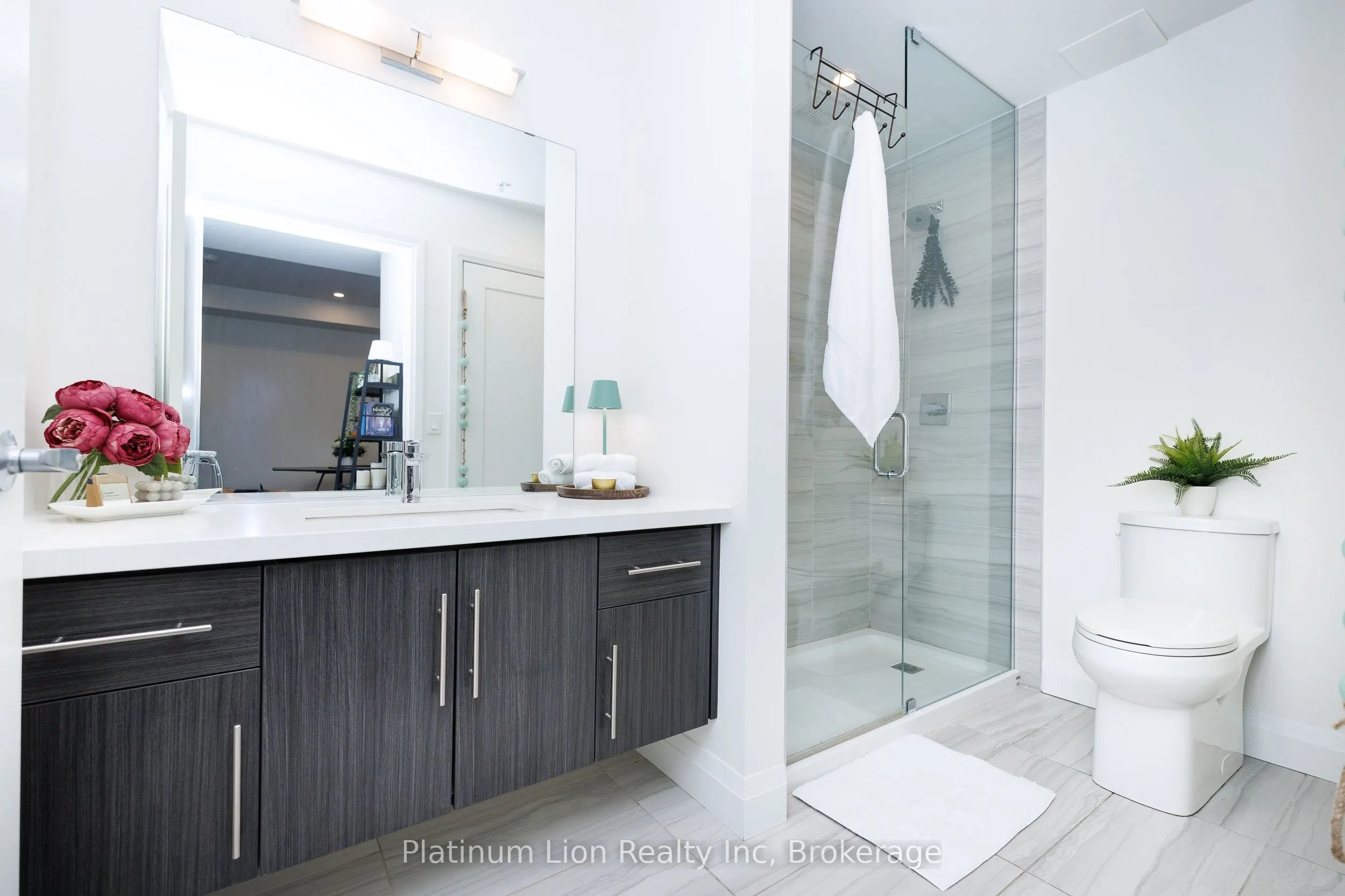 30 Hamilton Street S #201