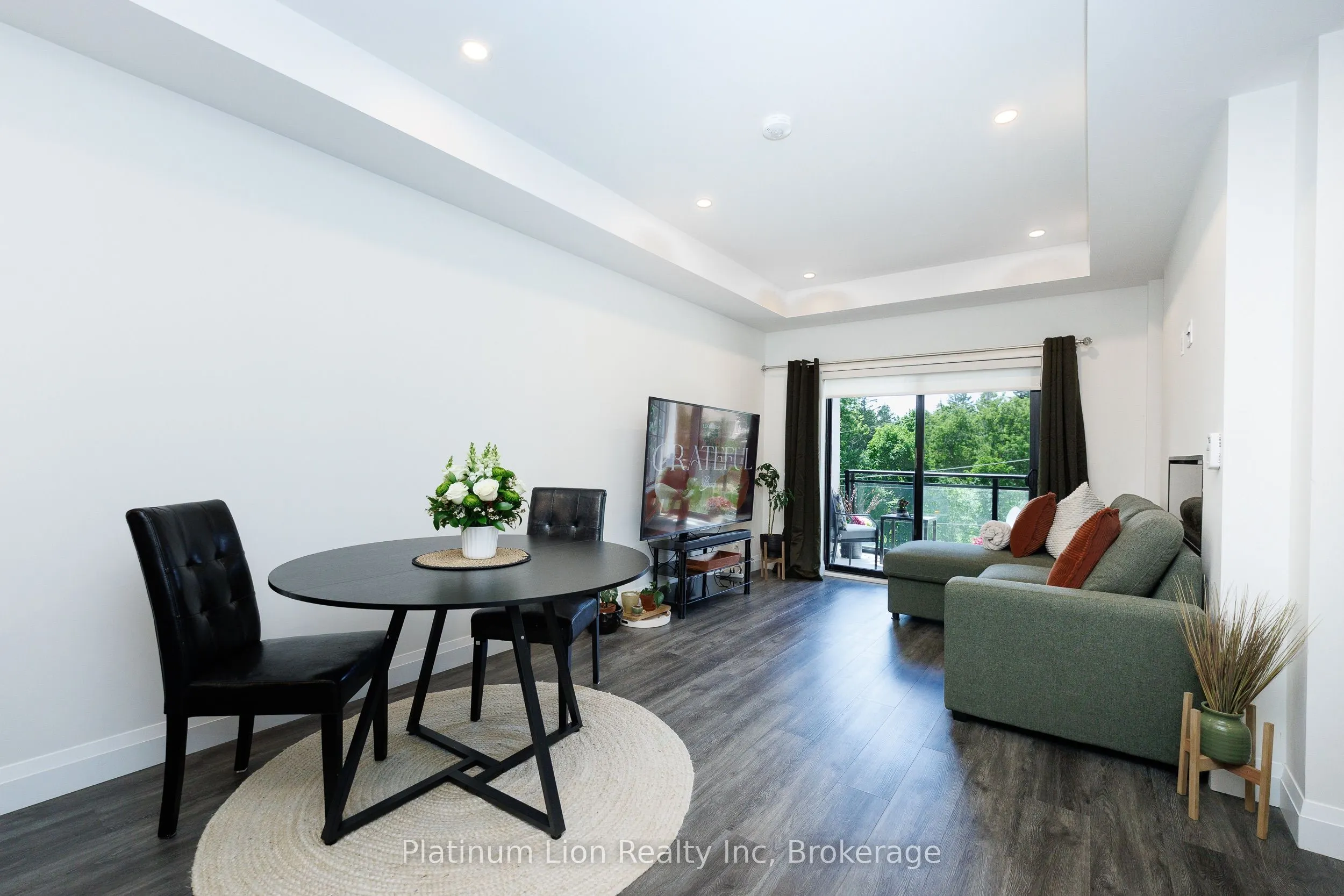 30 Hamilton Street S #201