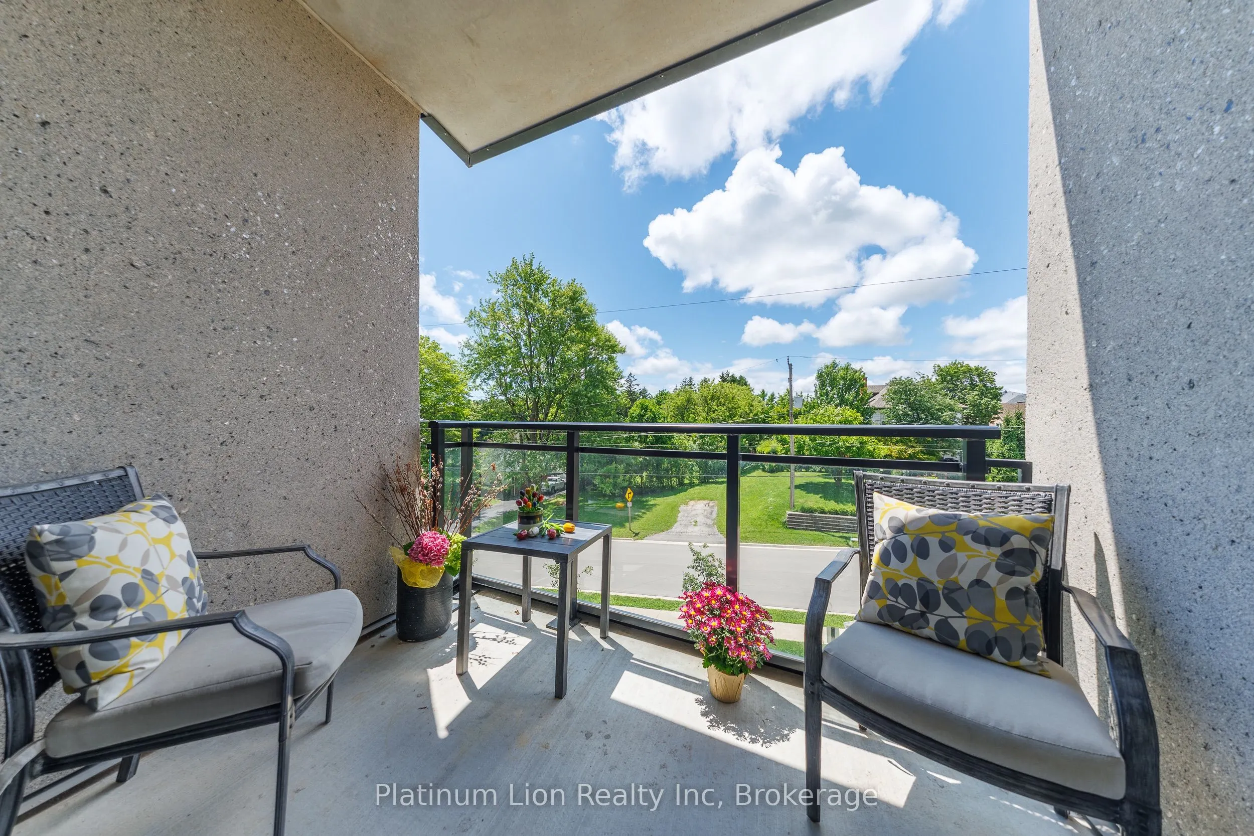 30 Hamilton Street S #201