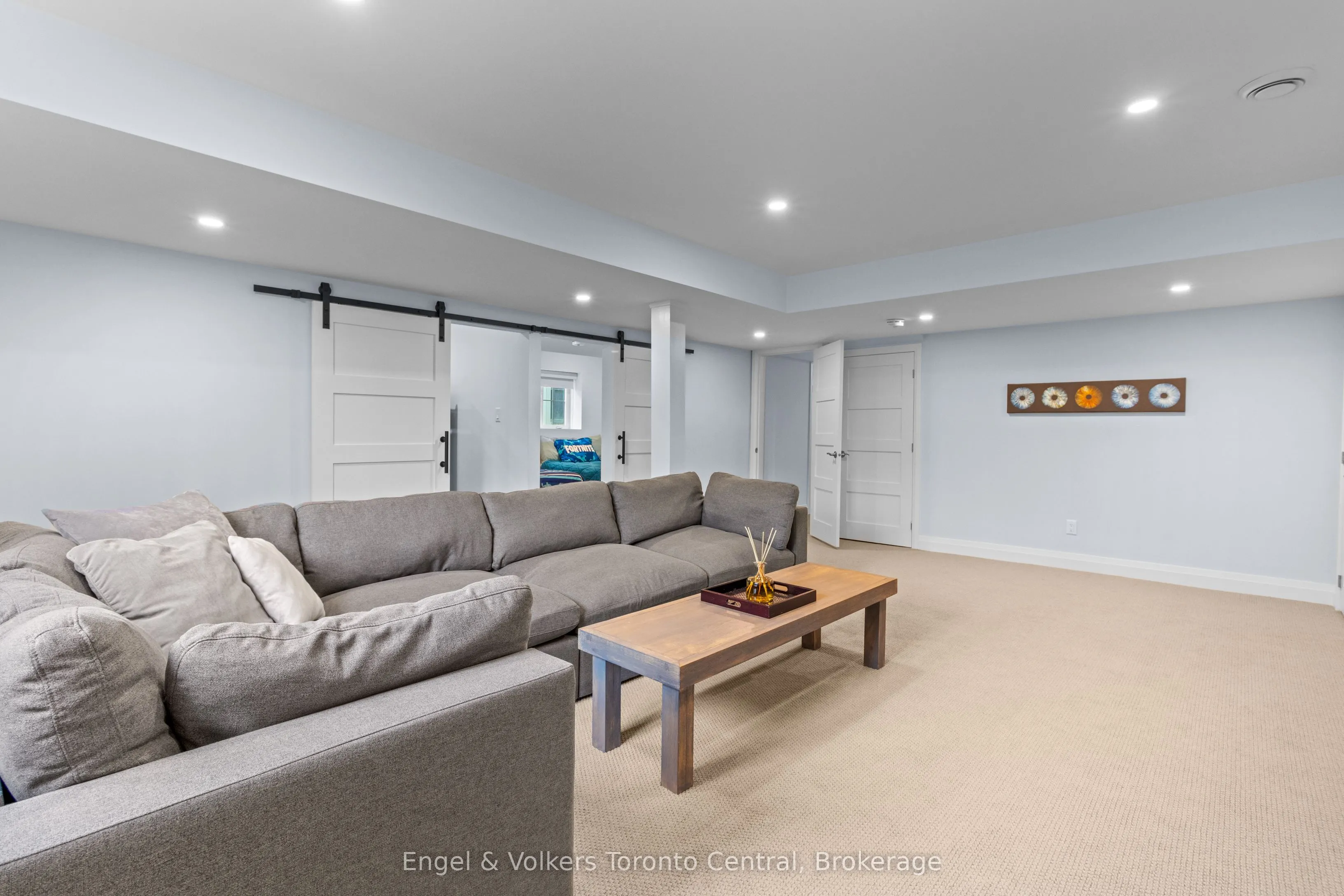 360 YELLOW BIRCH Crescent