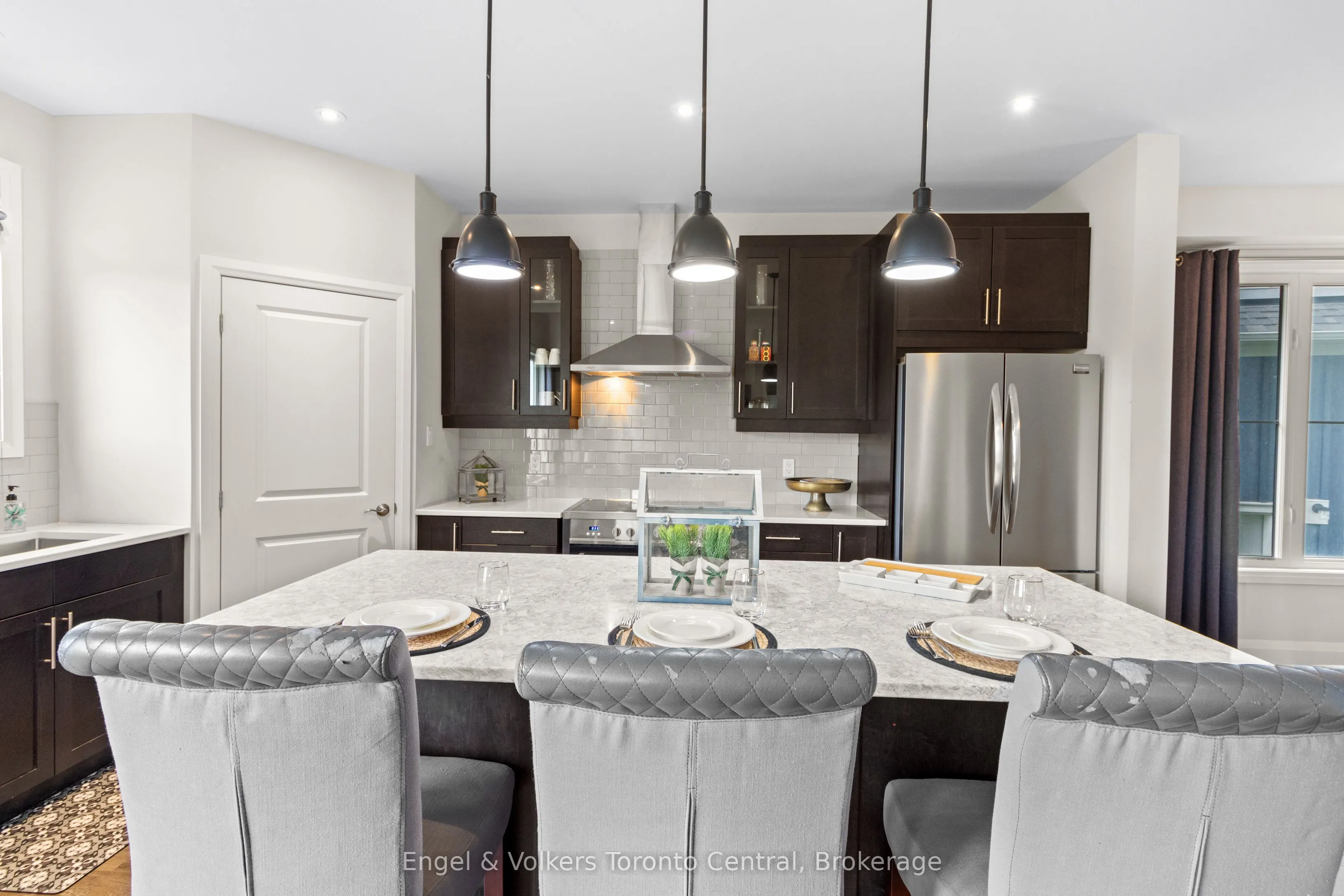 360 YELLOW BIRCH Crescent