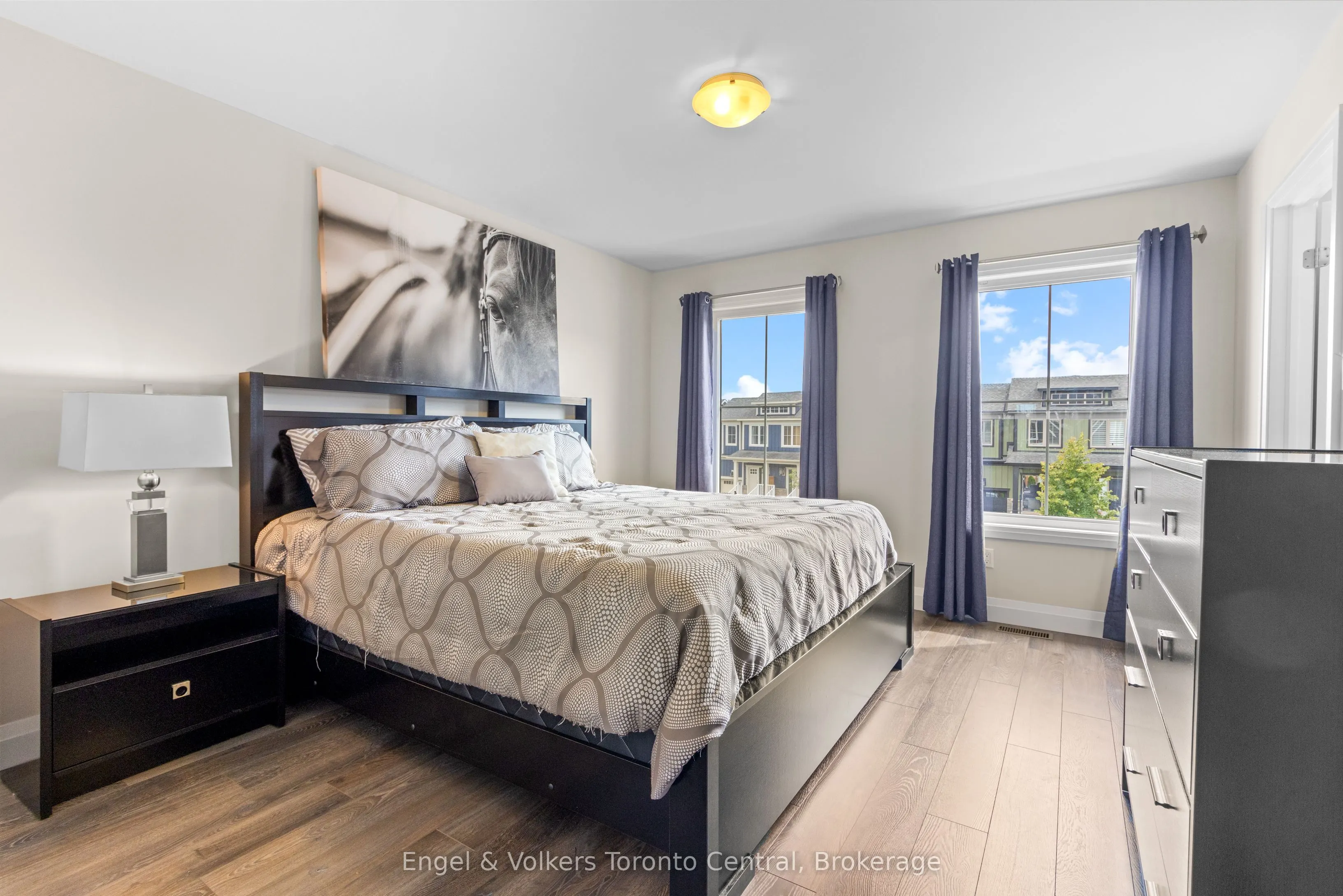 360 YELLOW BIRCH Crescent