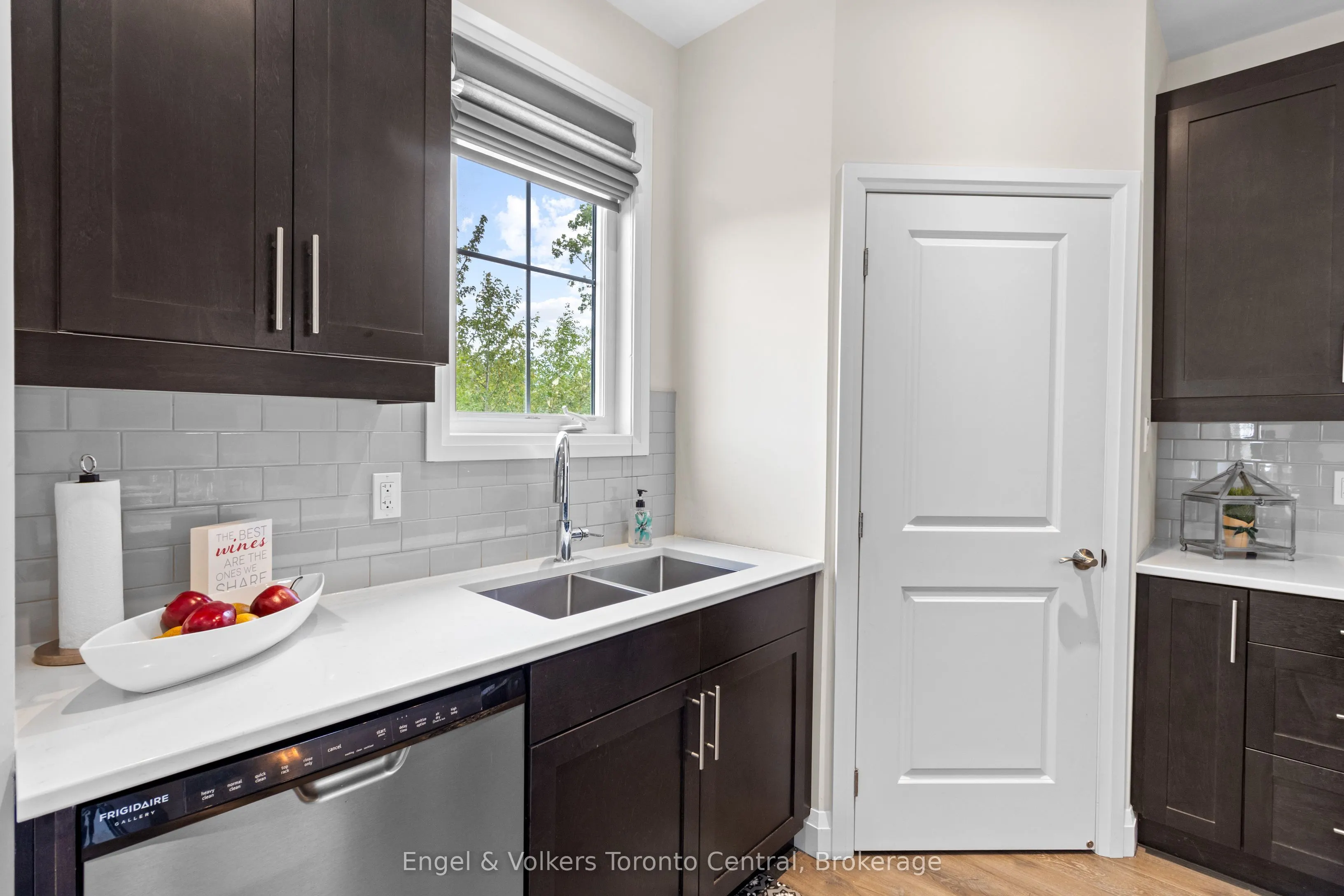 360 YELLOW BIRCH Crescent