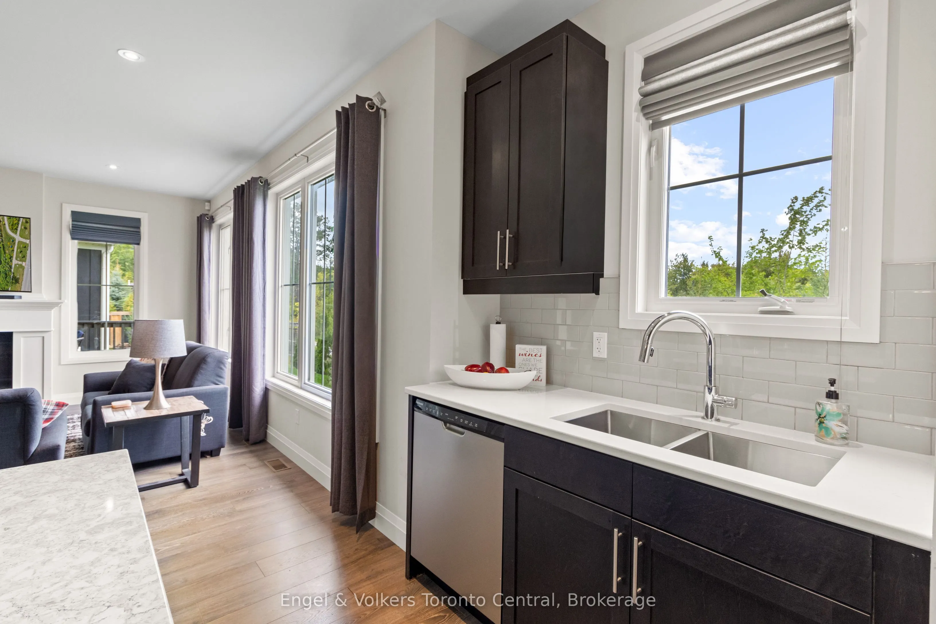 360 YELLOW BIRCH Crescent