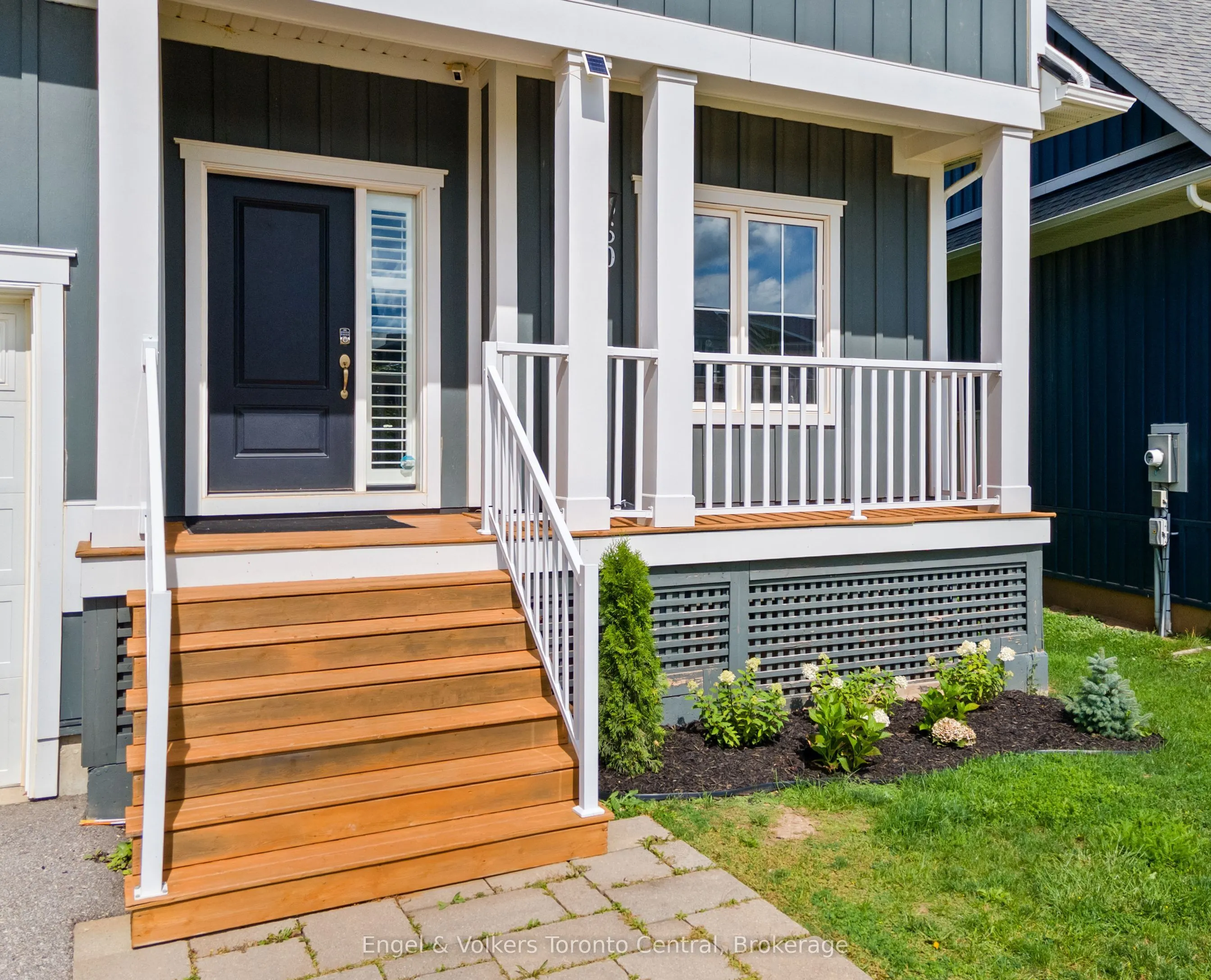360 YELLOW BIRCH Crescent