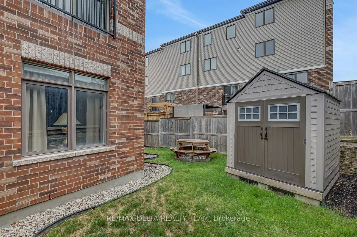 275 Eric Czapnik Way