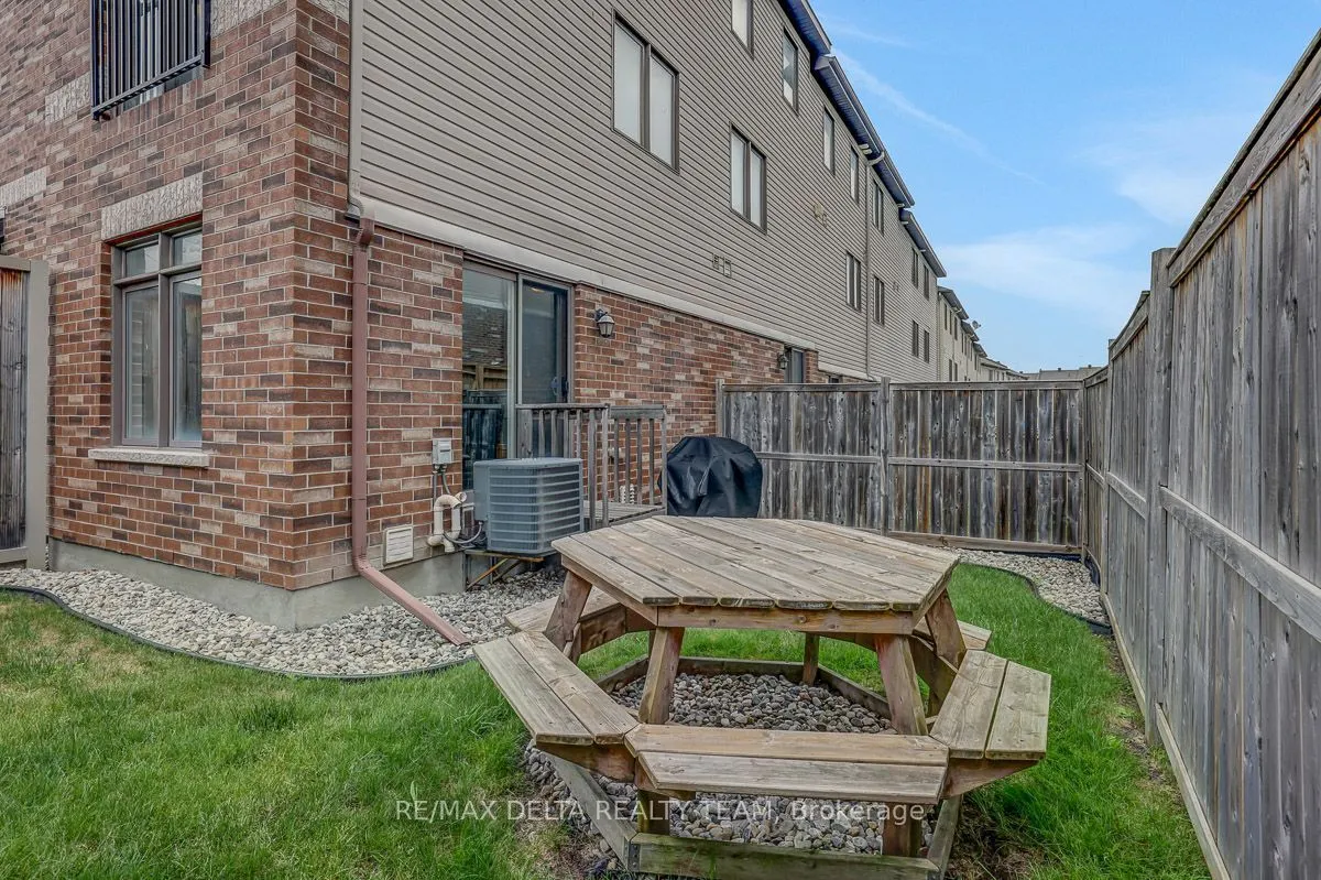 275 Eric Czapnik Way