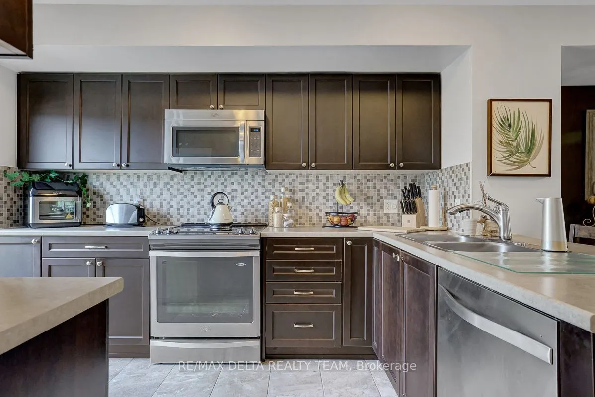 275 Eric Czapnik Way