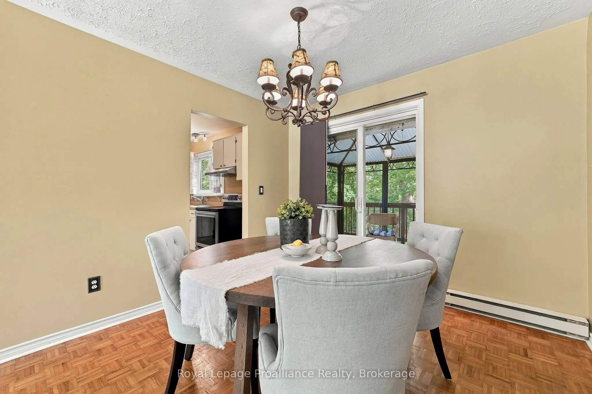 36 Parkview Heights