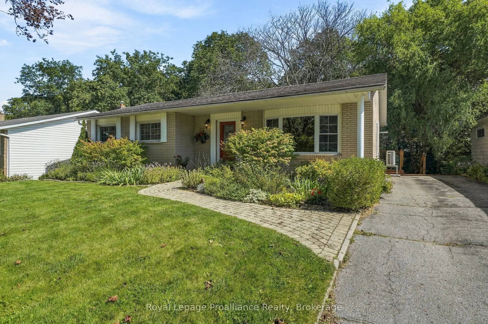 36 Parkview Heights