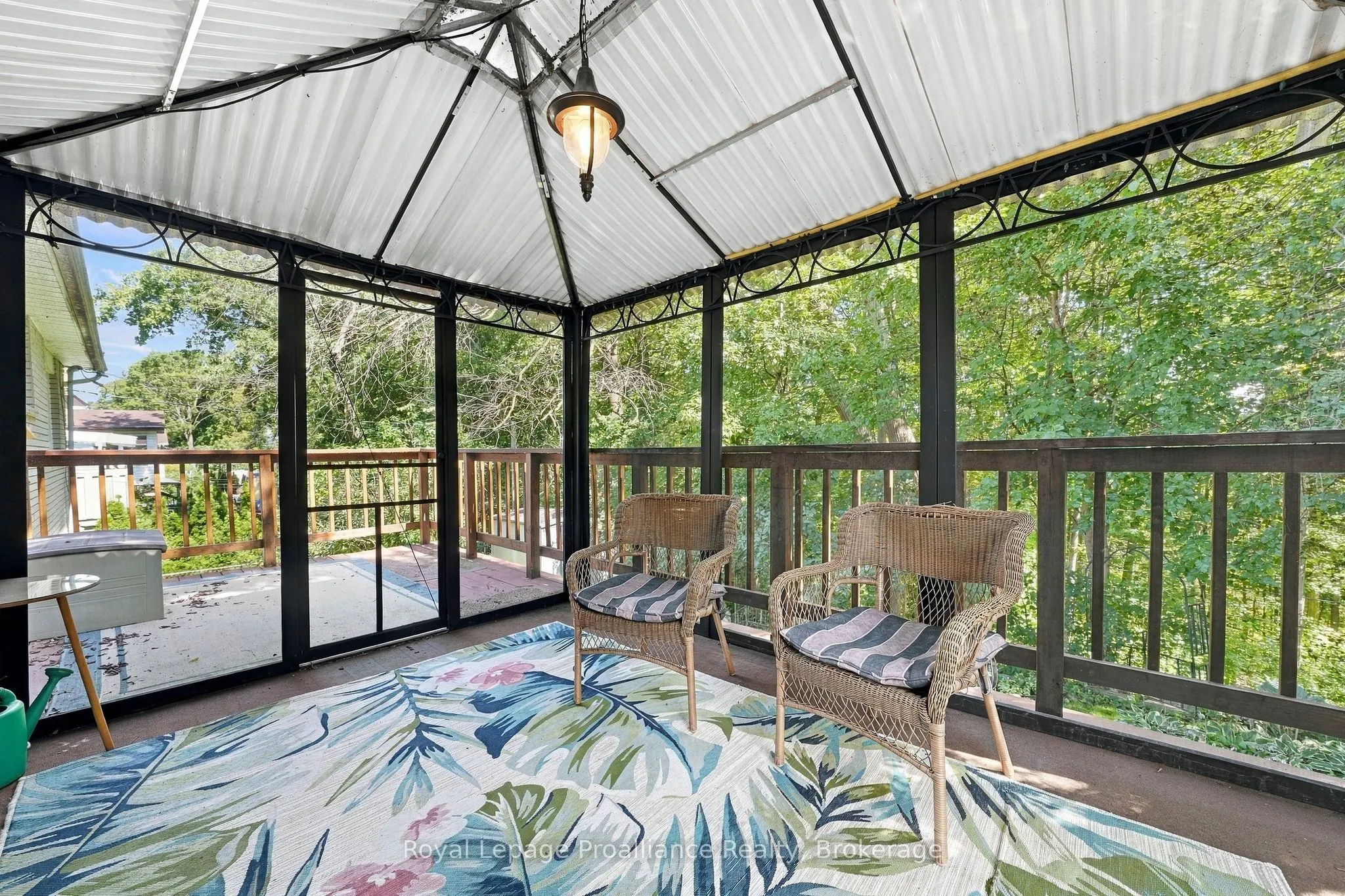 36 Parkview Heights