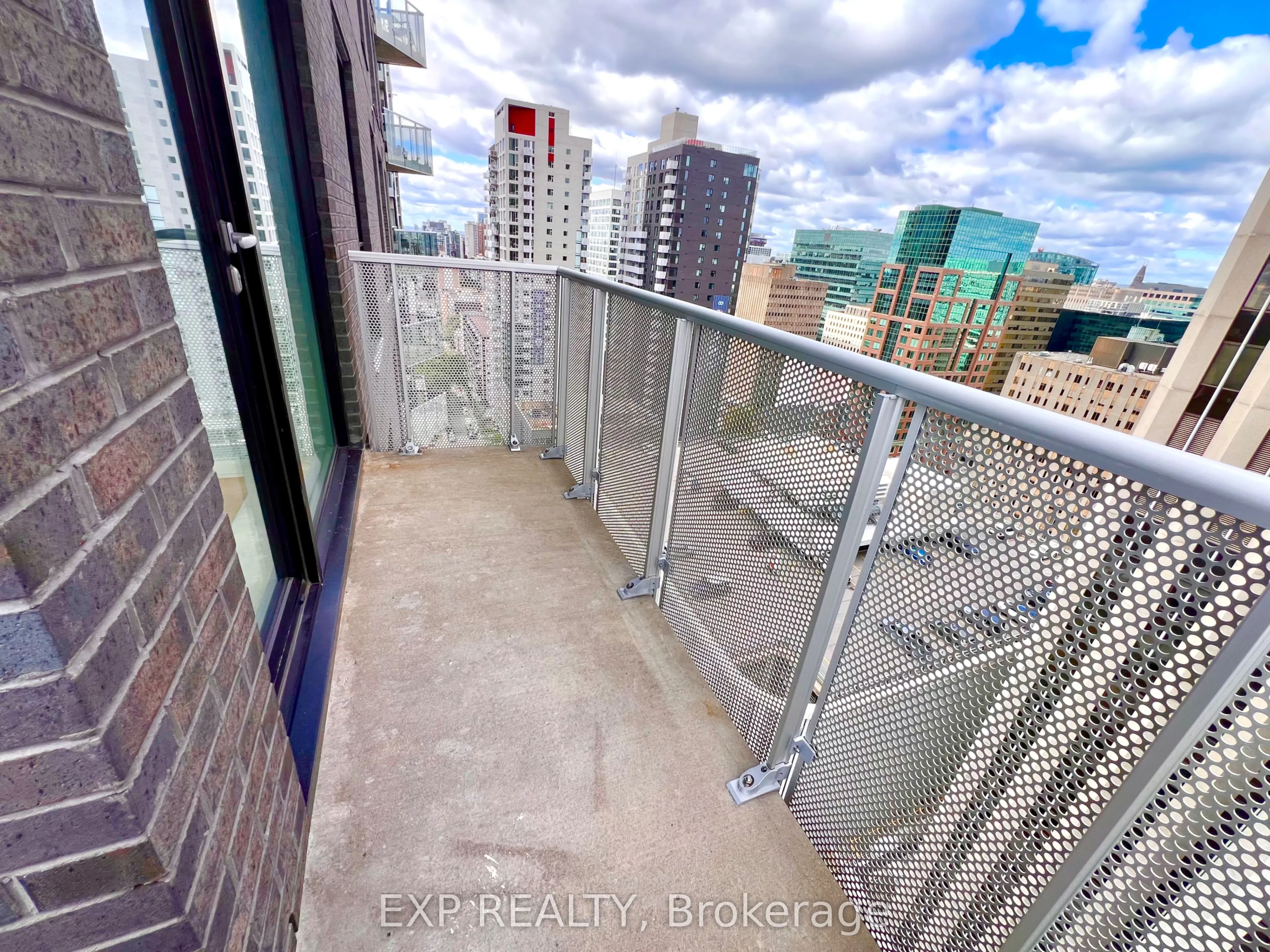 40 NEPEAN Street #2001