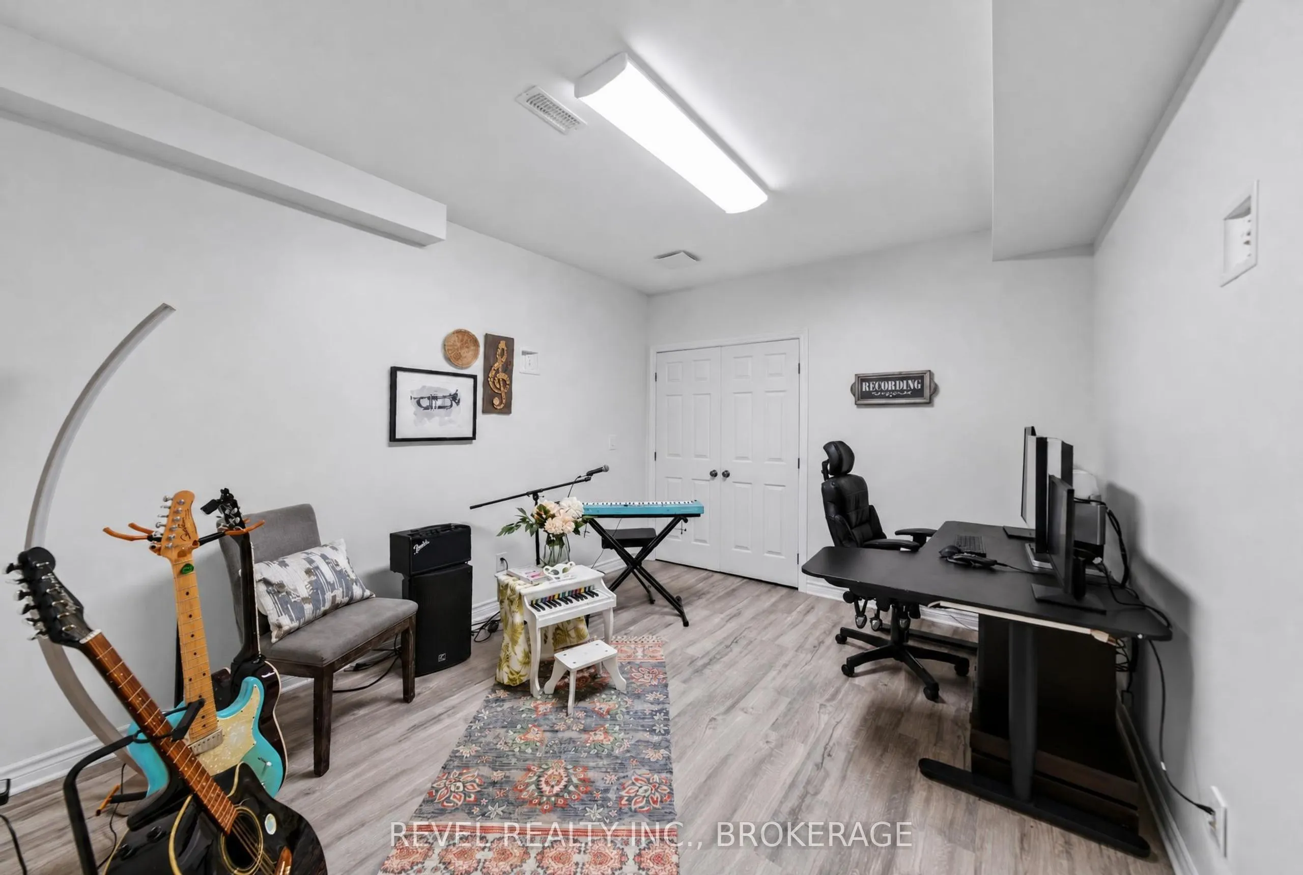 695 Fieldstone Drive