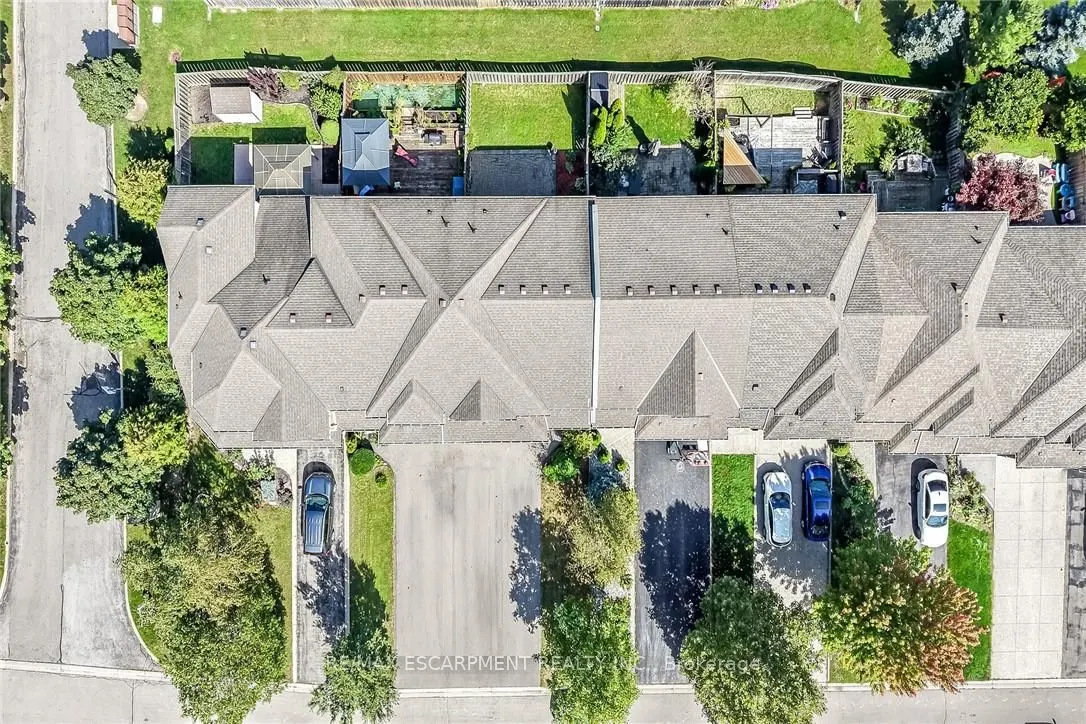 302 SOUTHBROOK Drive