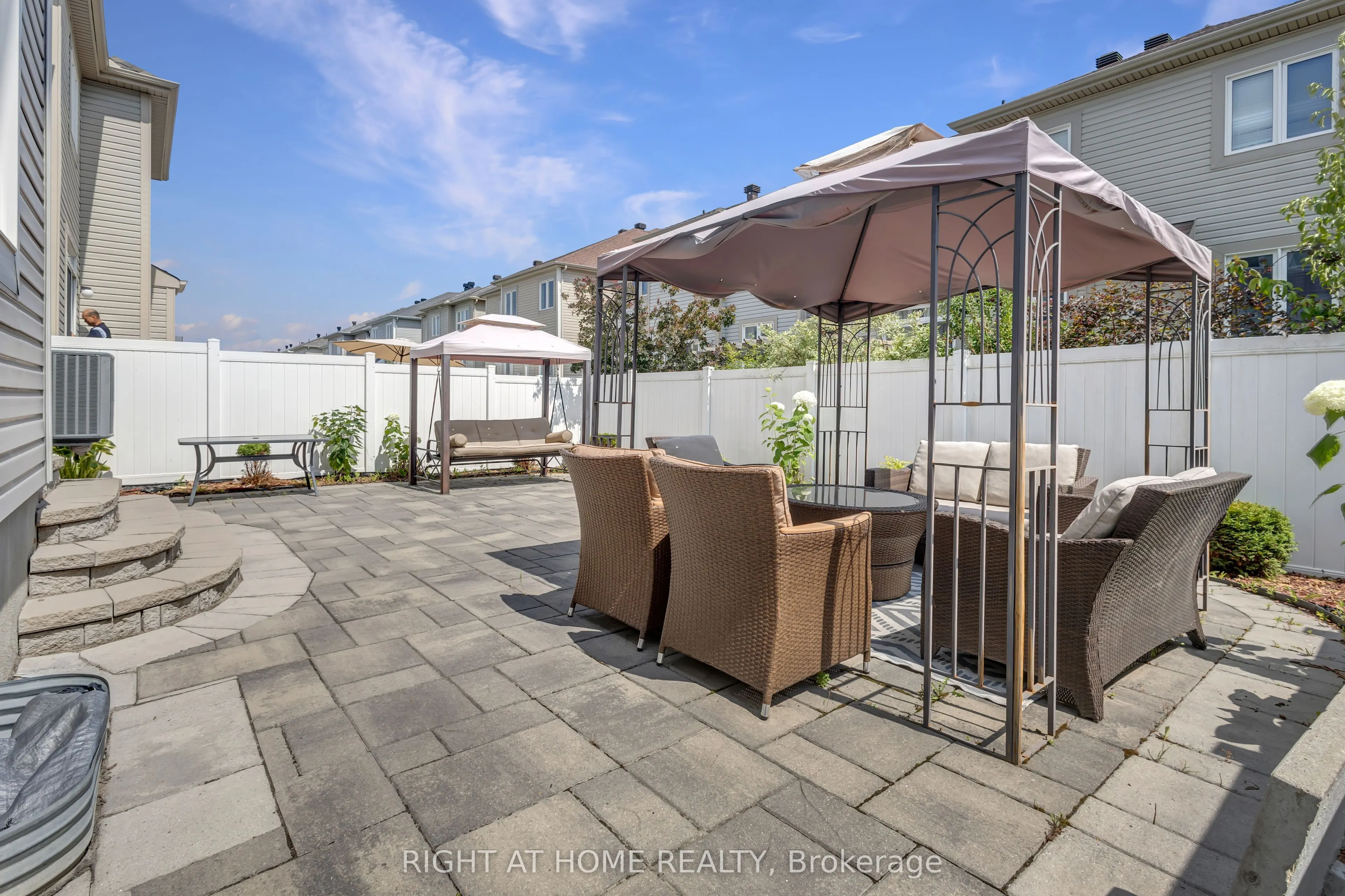 209 Rivertree Street