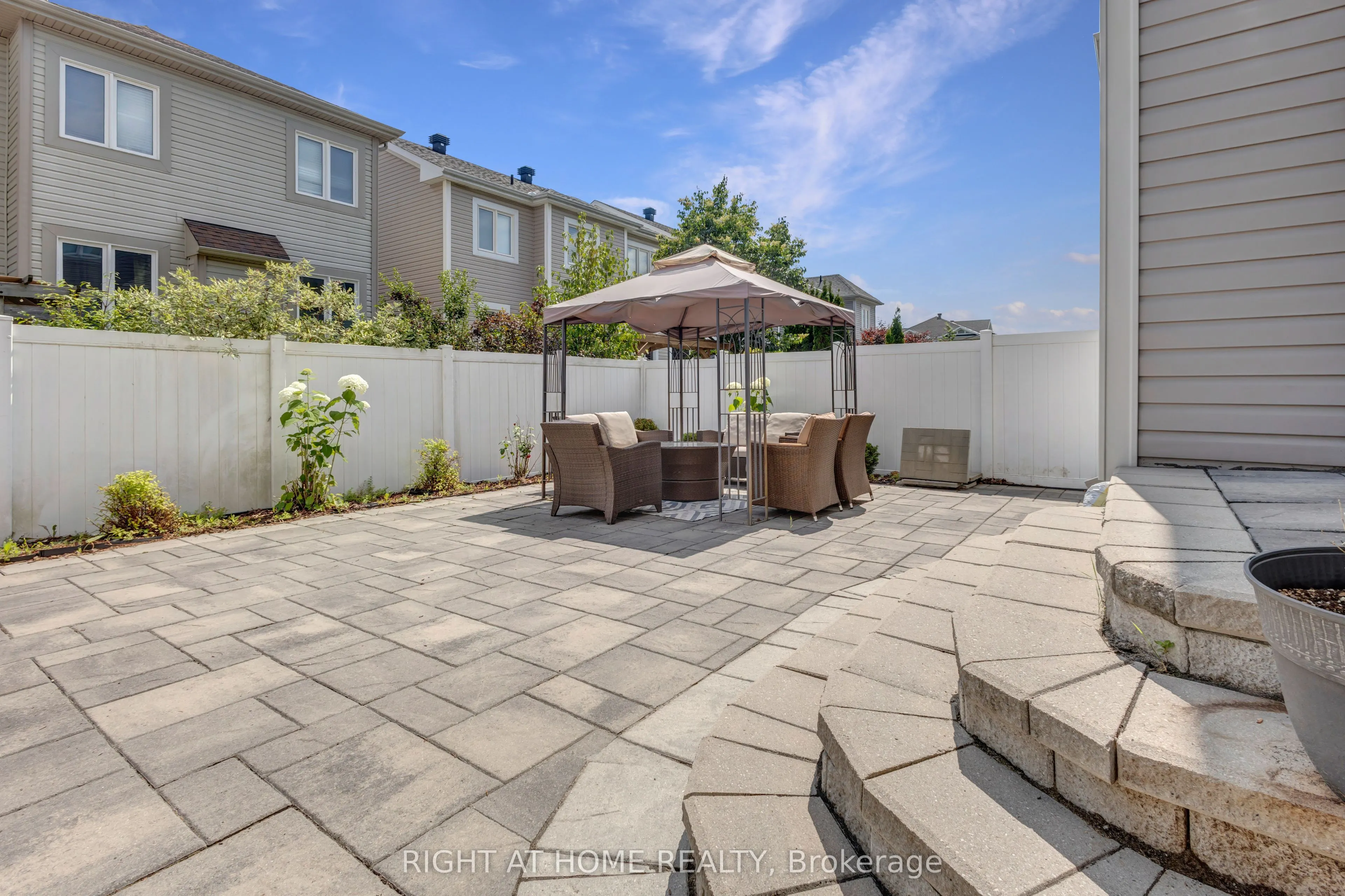 209 Rivertree Street