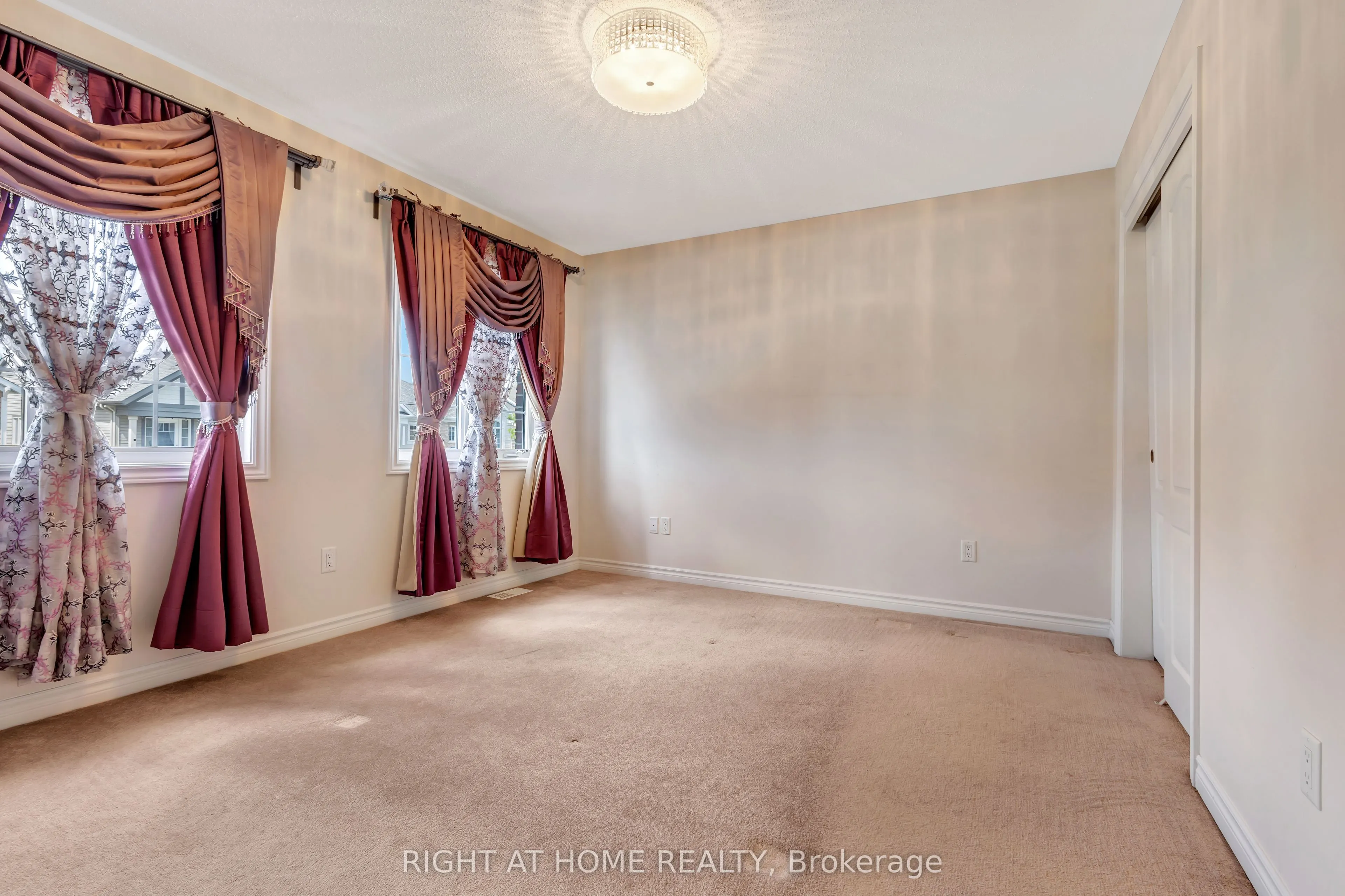 209 Rivertree Street