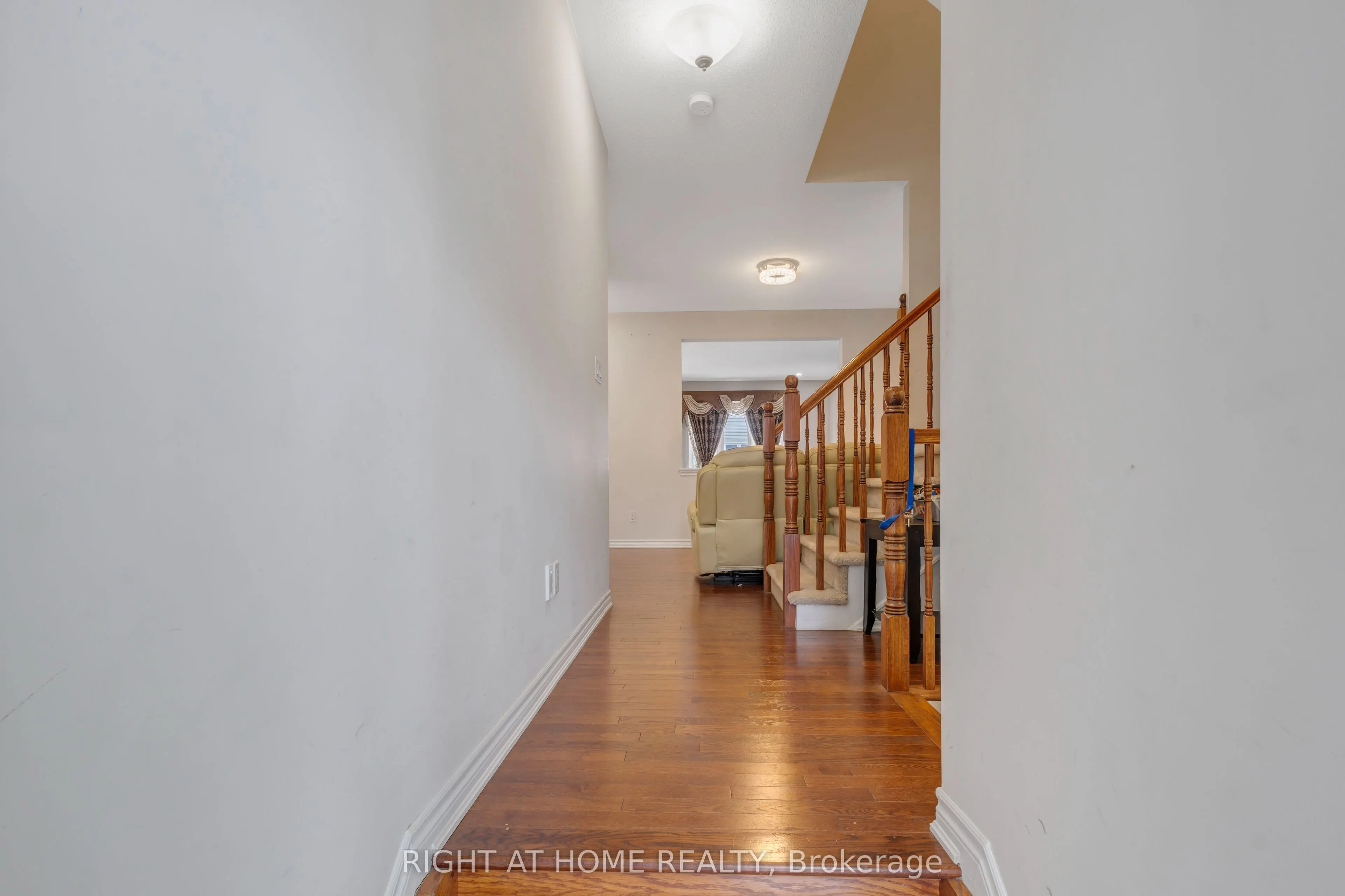 209 Rivertree Street