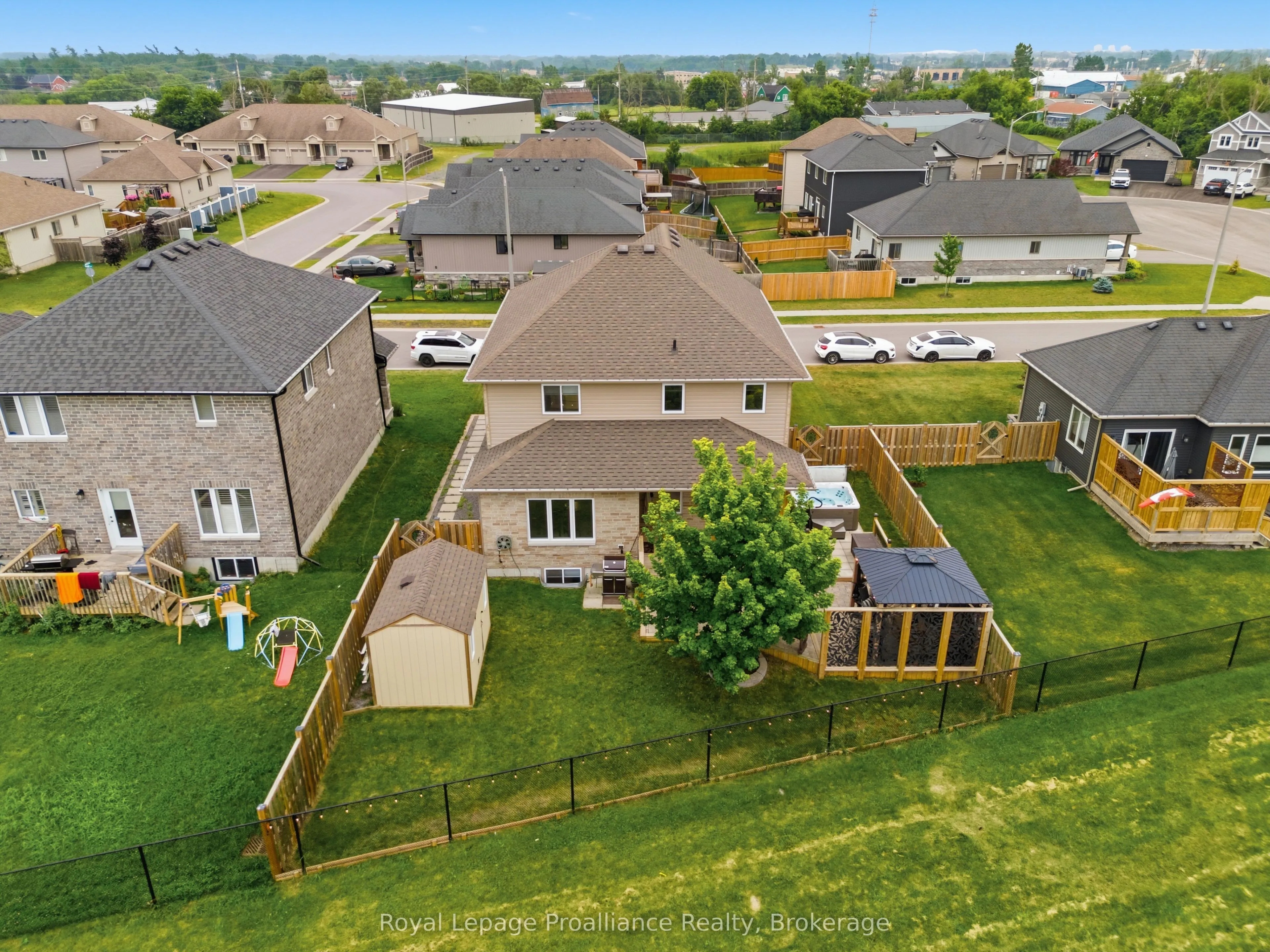 32 Walnut Crescent
