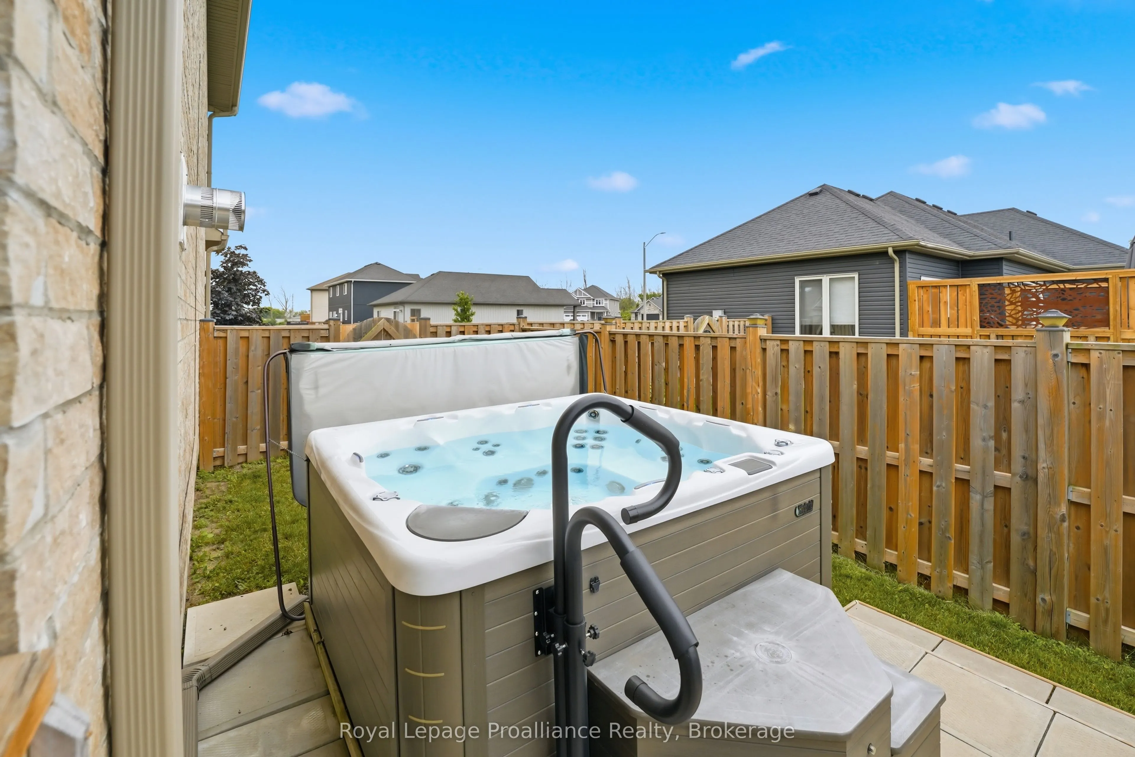 32 Walnut Crescent