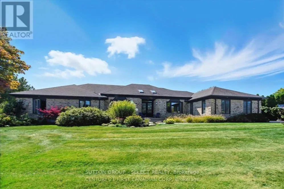 768 Franklinway Crescent