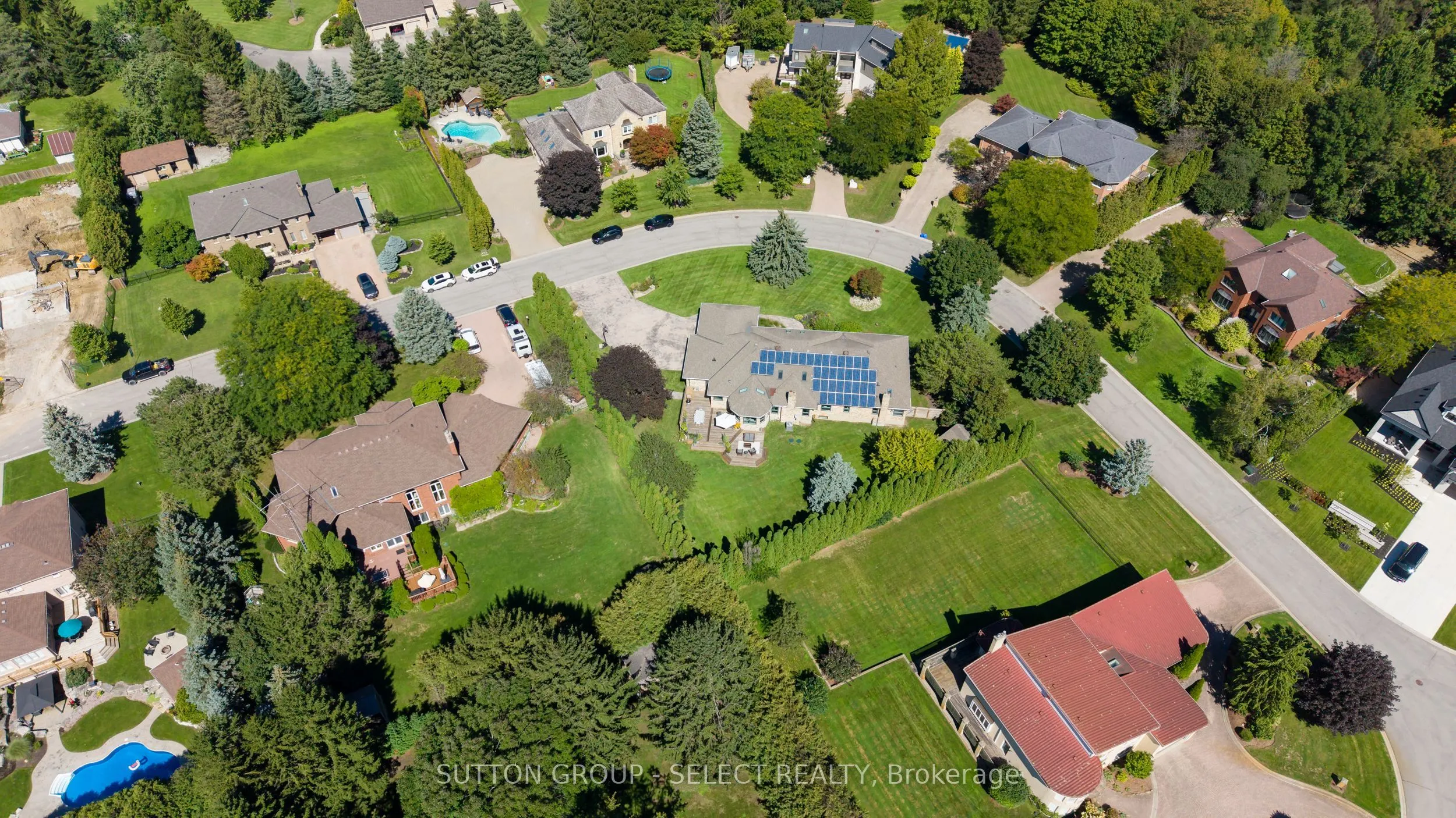 768 Franklinway Crescent
