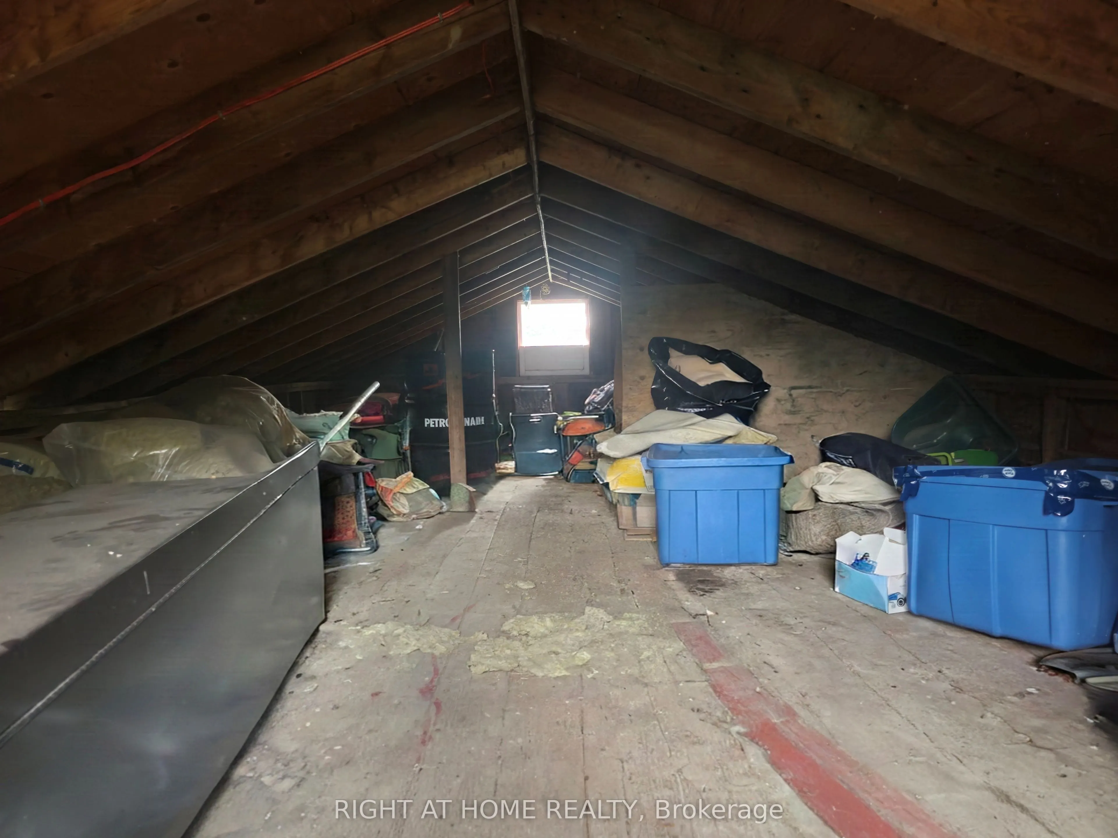 7231 Baseline Road E